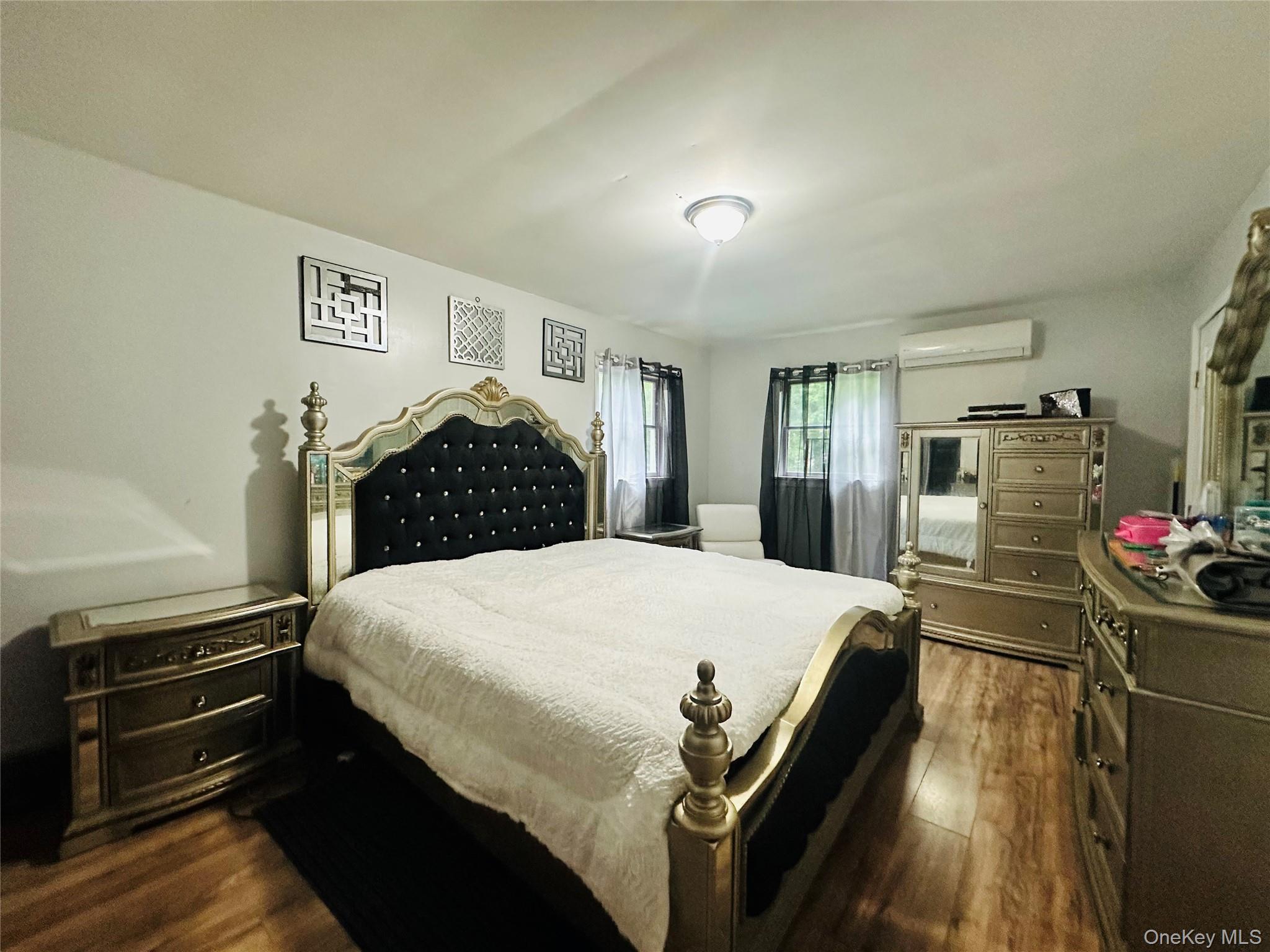14 Macdonnell Heights Property Photo 9