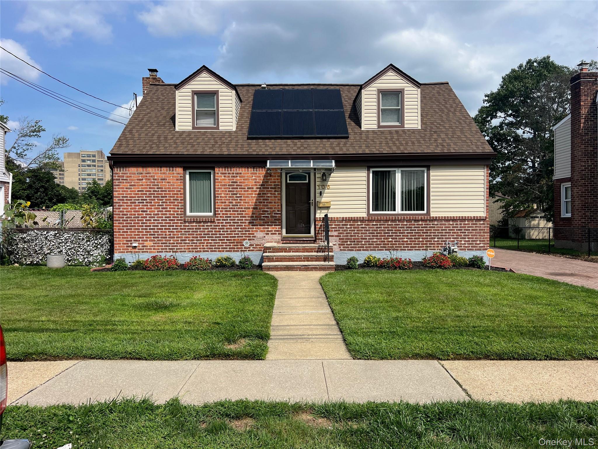 106 Lawrence Street Property Photo 2