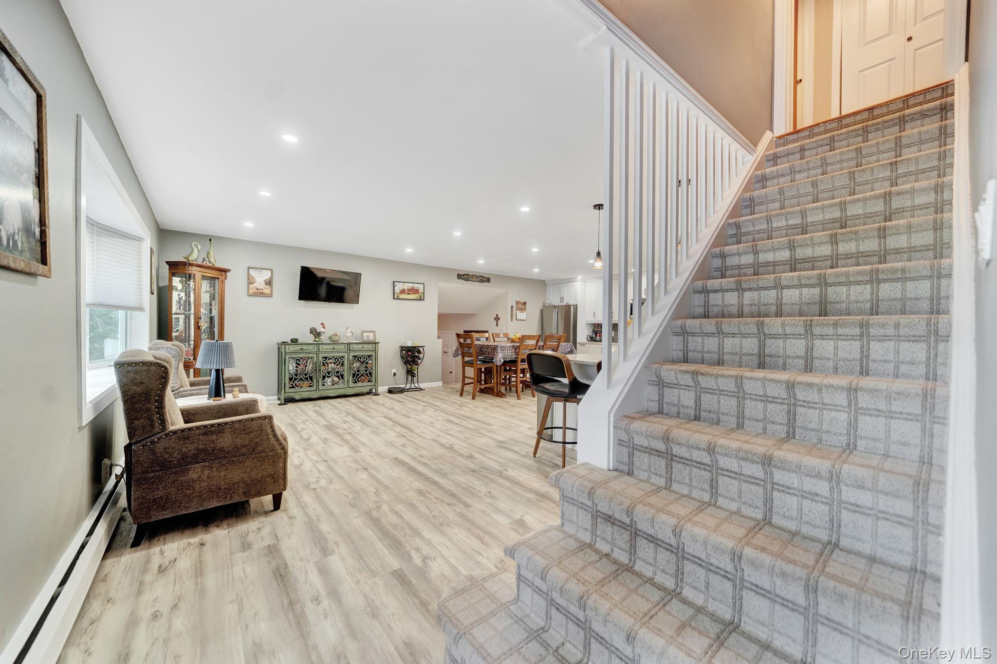 103 Queens Avenue Property Photo 4