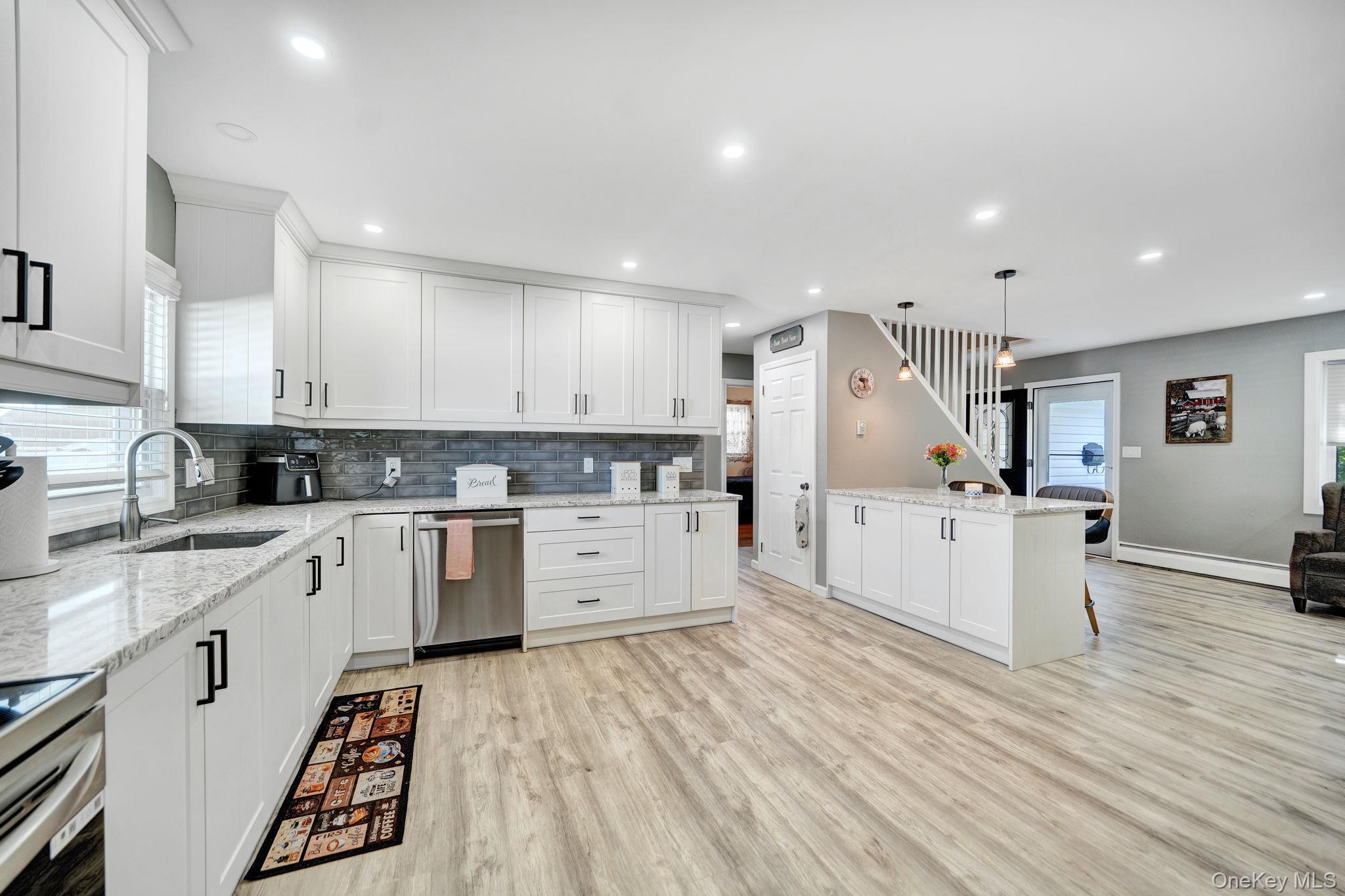 103 Queens Avenue Property Photo 7