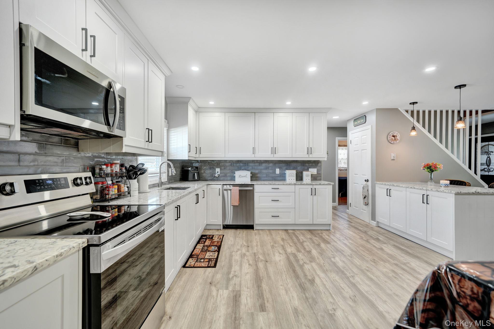 103 Queens Avenue Property Photo 8