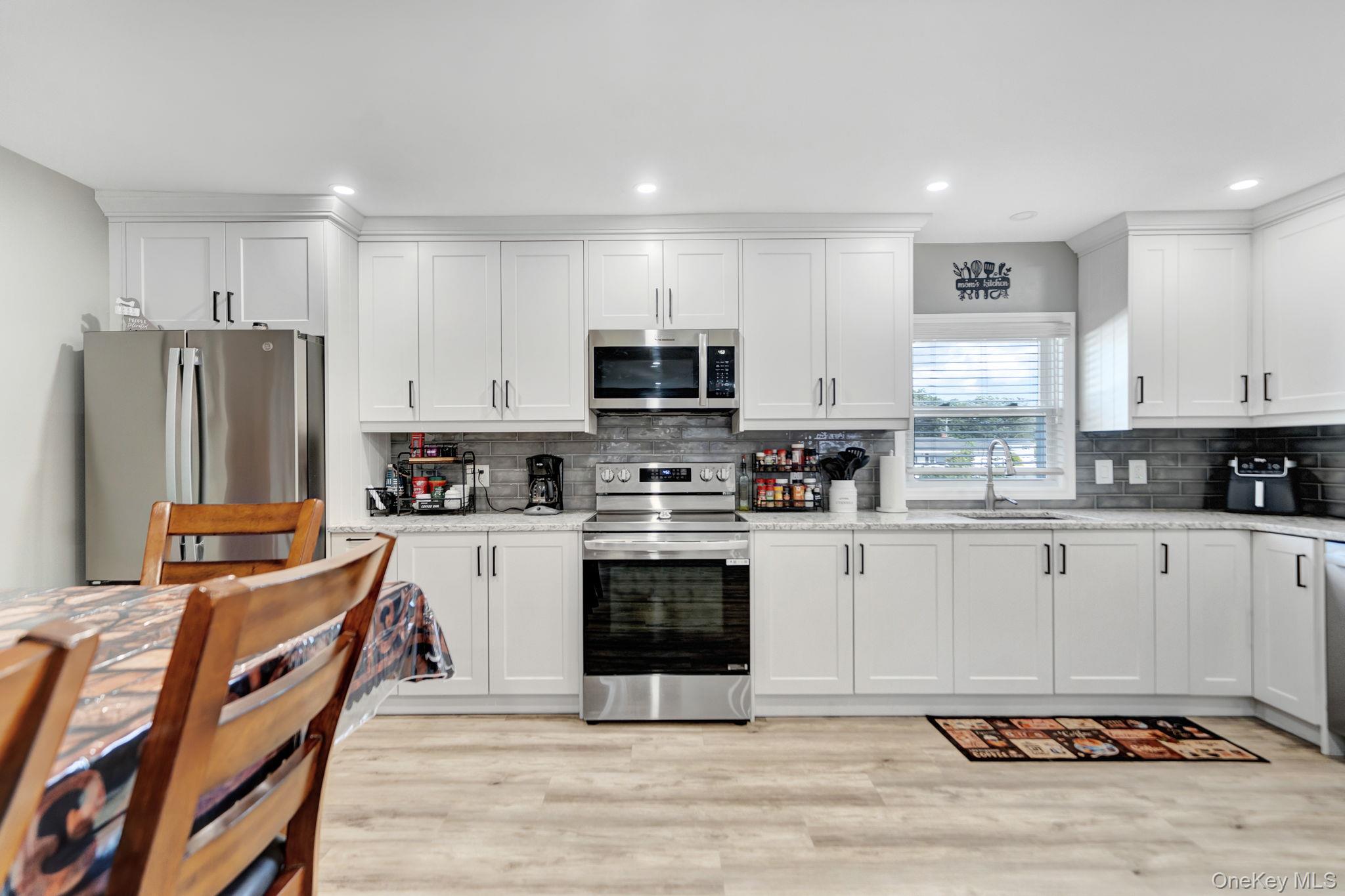 103 Queens Avenue Property Photo 9