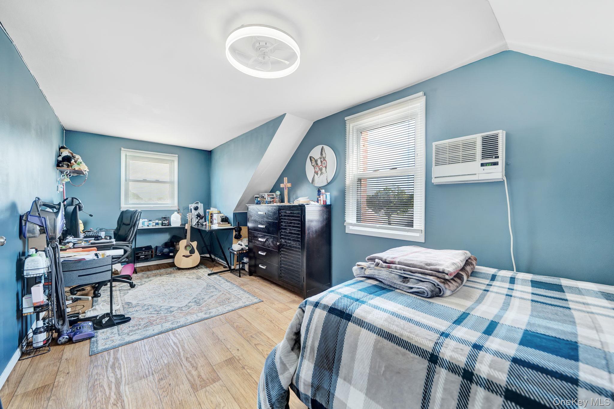 103 Queens Avenue Property Photo 29