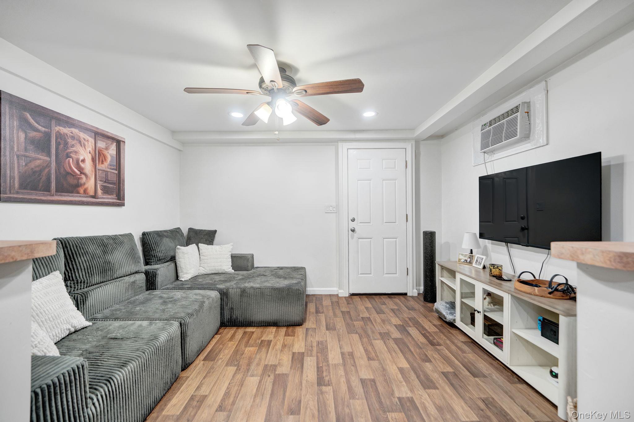 103 Queens Avenue Property Photo 34