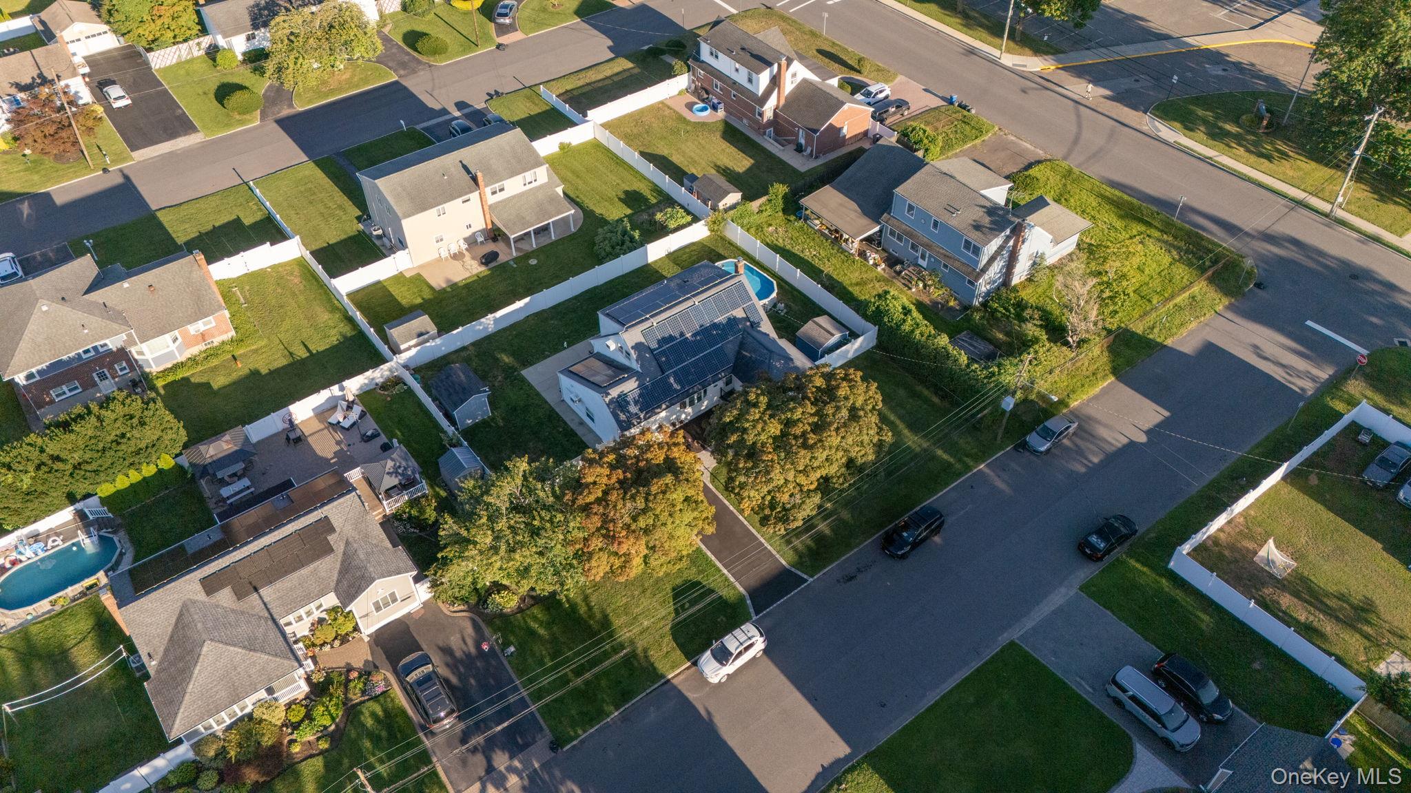 103 Queens Avenue Property Photo 39