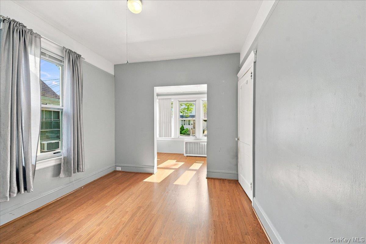 860 Hollywood Avenue Property Photo 9