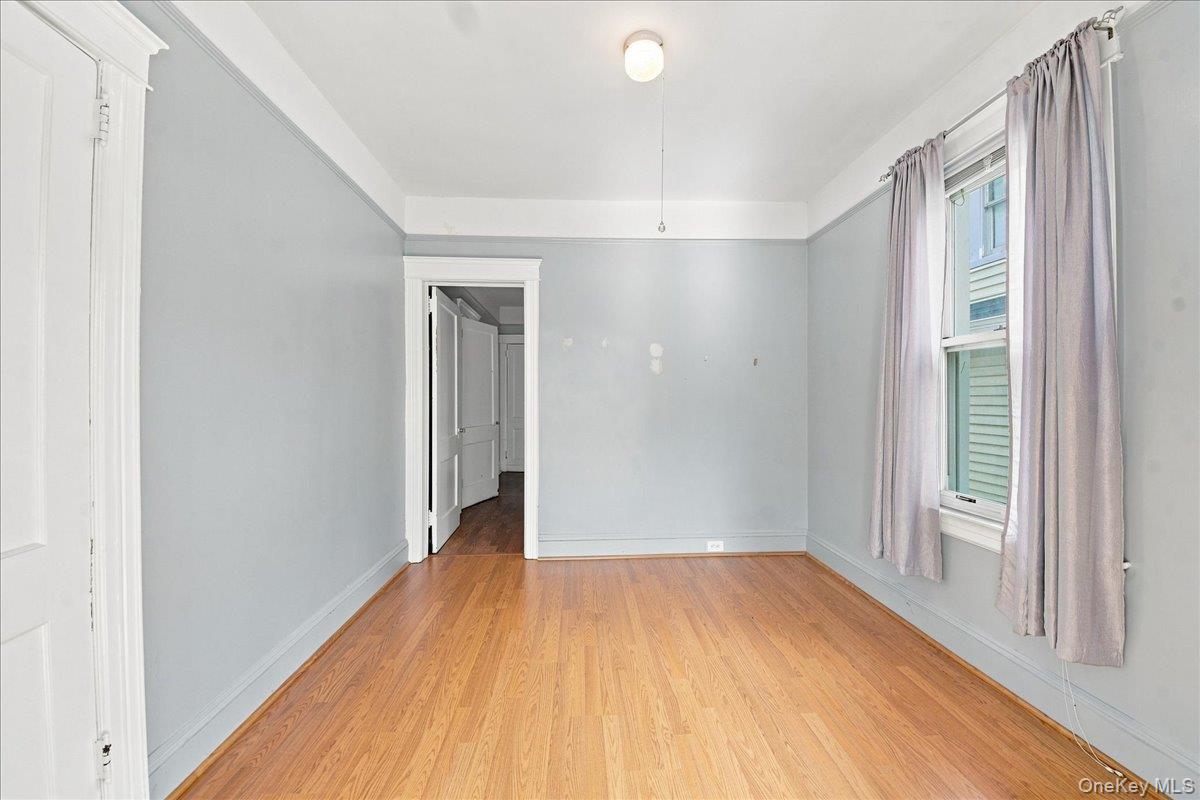 860 Hollywood Avenue Property Photo 10