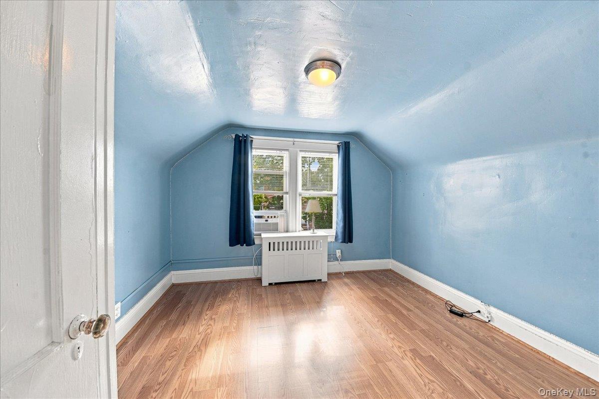 860 Hollywood Avenue Property Photo 21