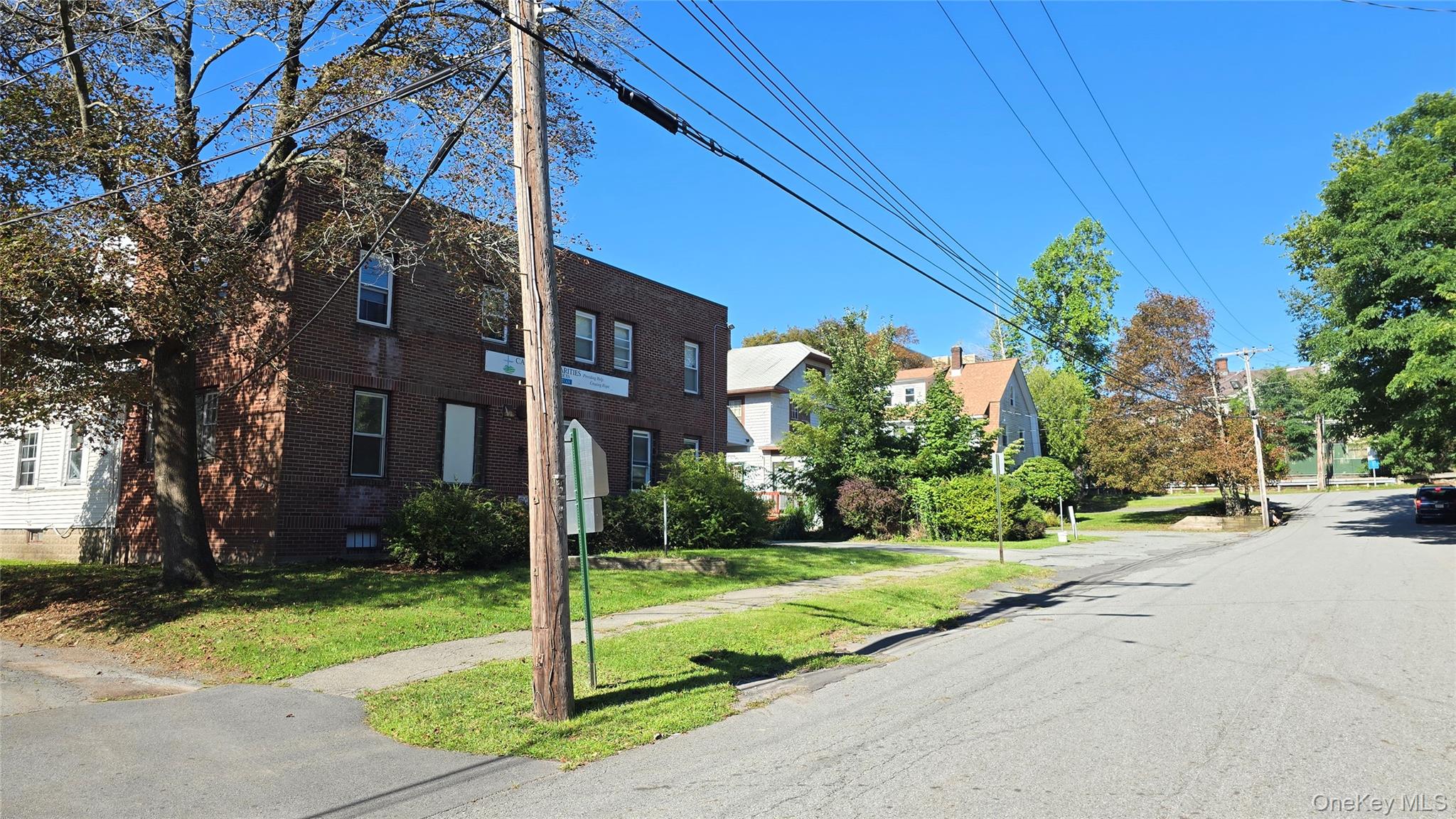 17 Hamilton Avenue Property Photo 3