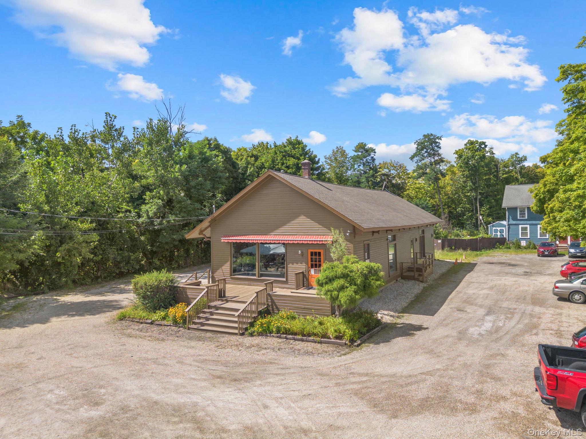 11 Railroad Plaza Property Photo 2