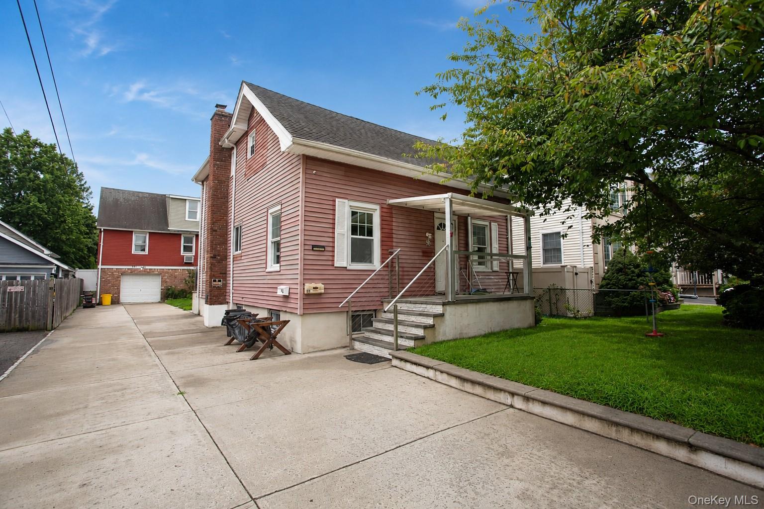 55 Centre Street Property Photo 1