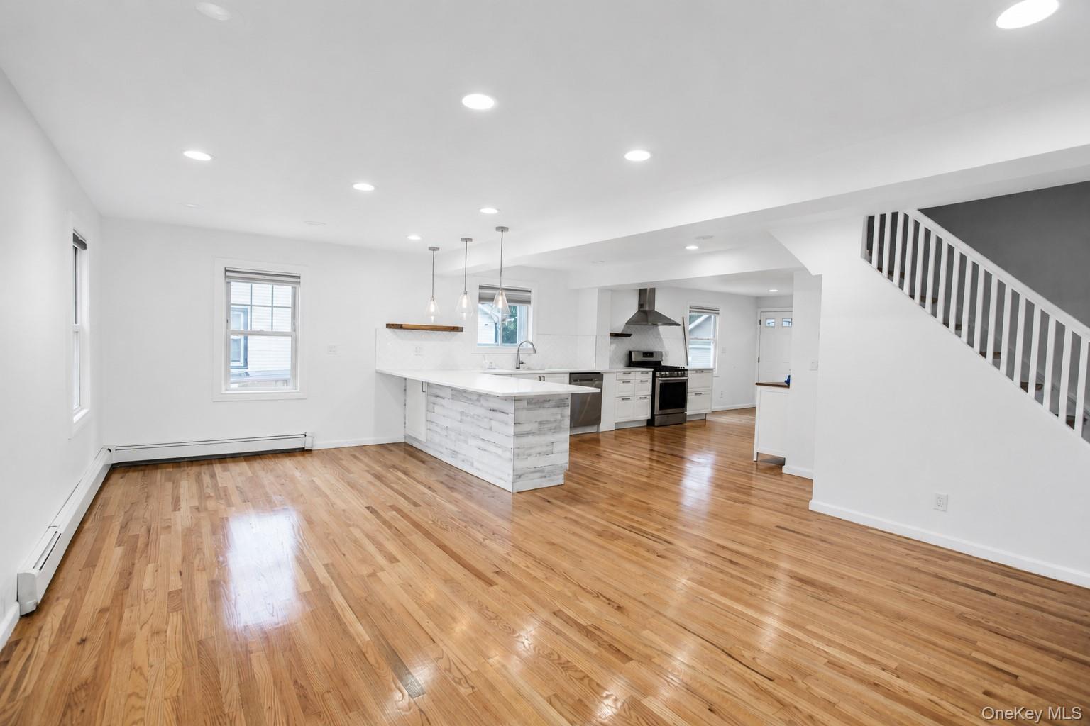 55 Centre Street Property Photo 3