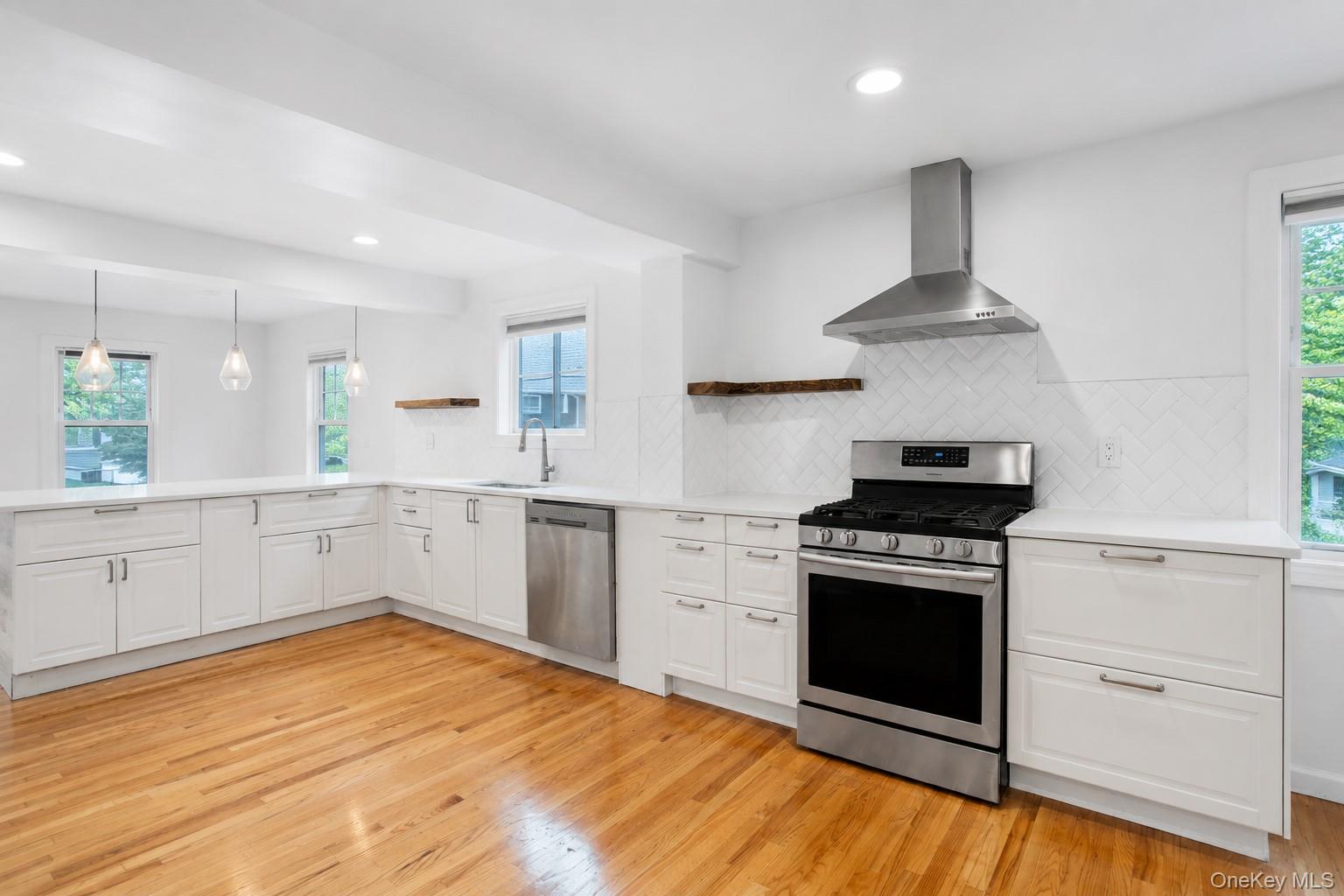55 Centre Street Property Photo 10