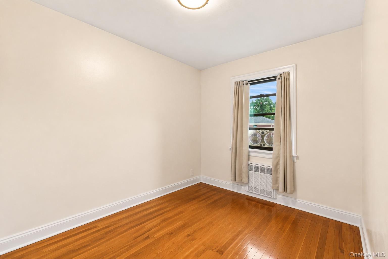 73-02 Springfield Boulevard 2fl Property Photo 9