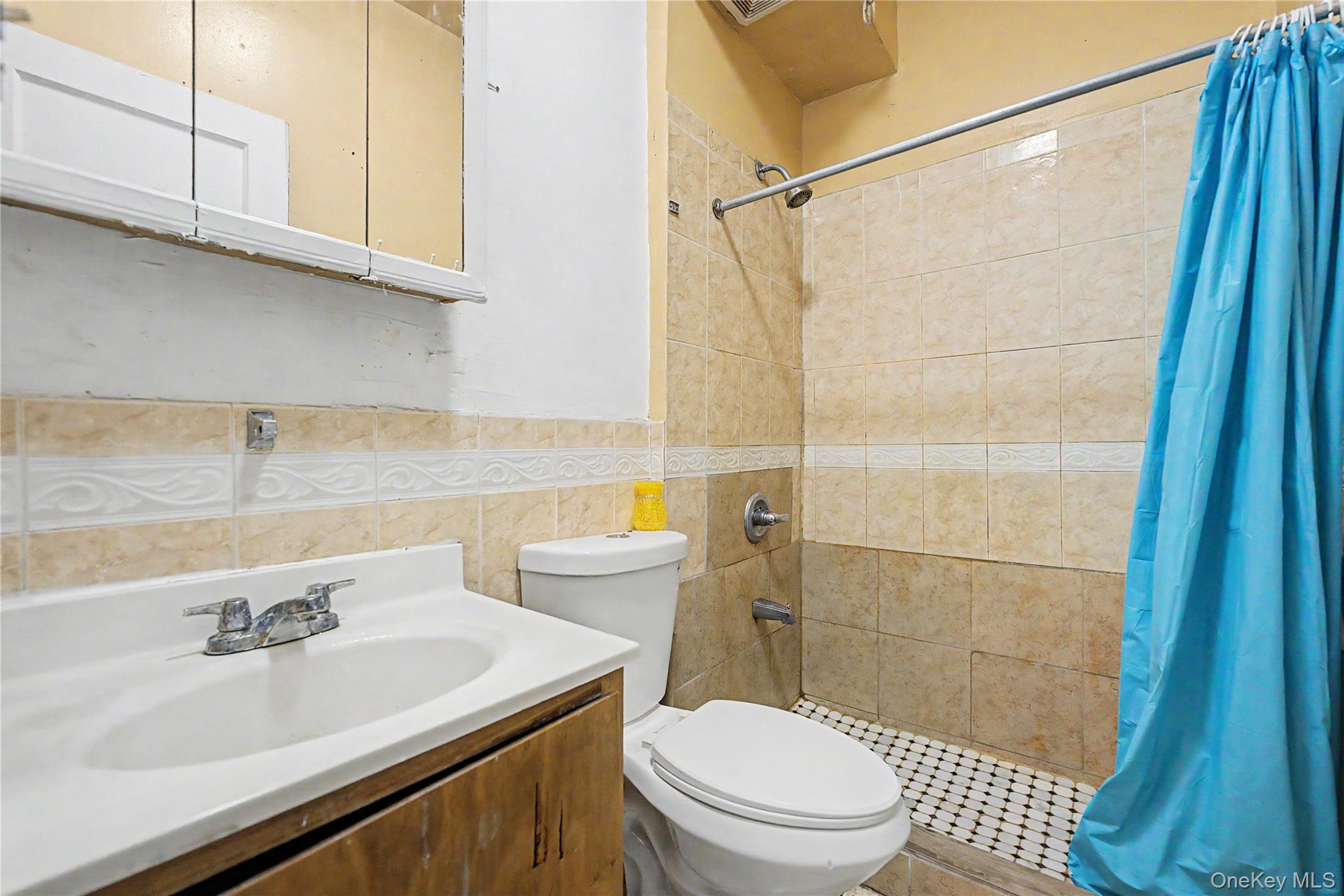 3727 111th Street Property Photo 9