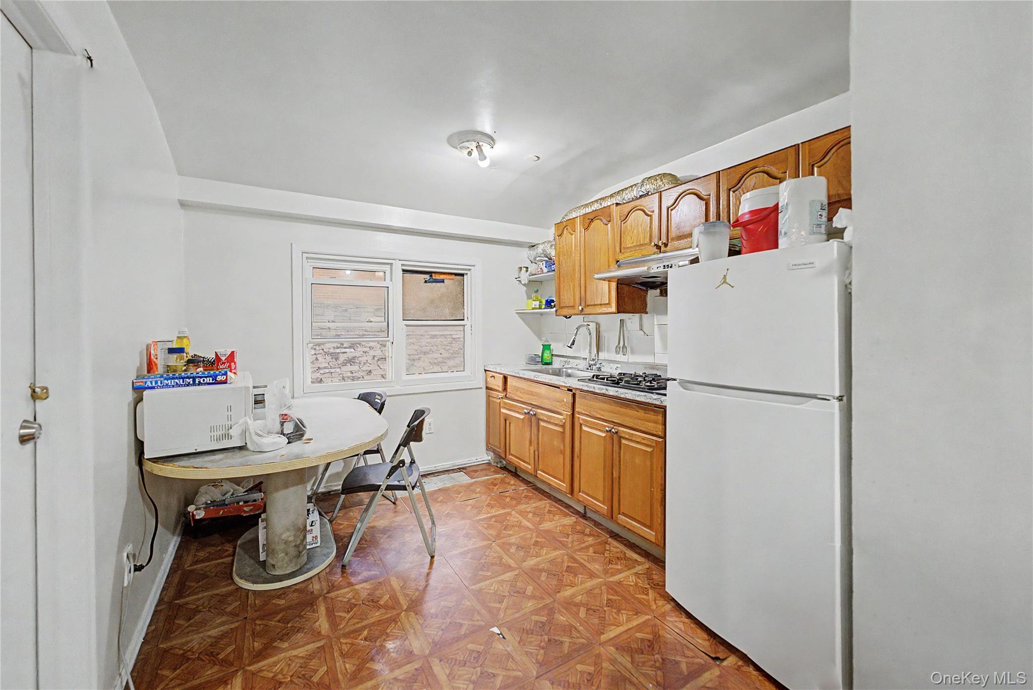3727 111th Street Property Photo 10