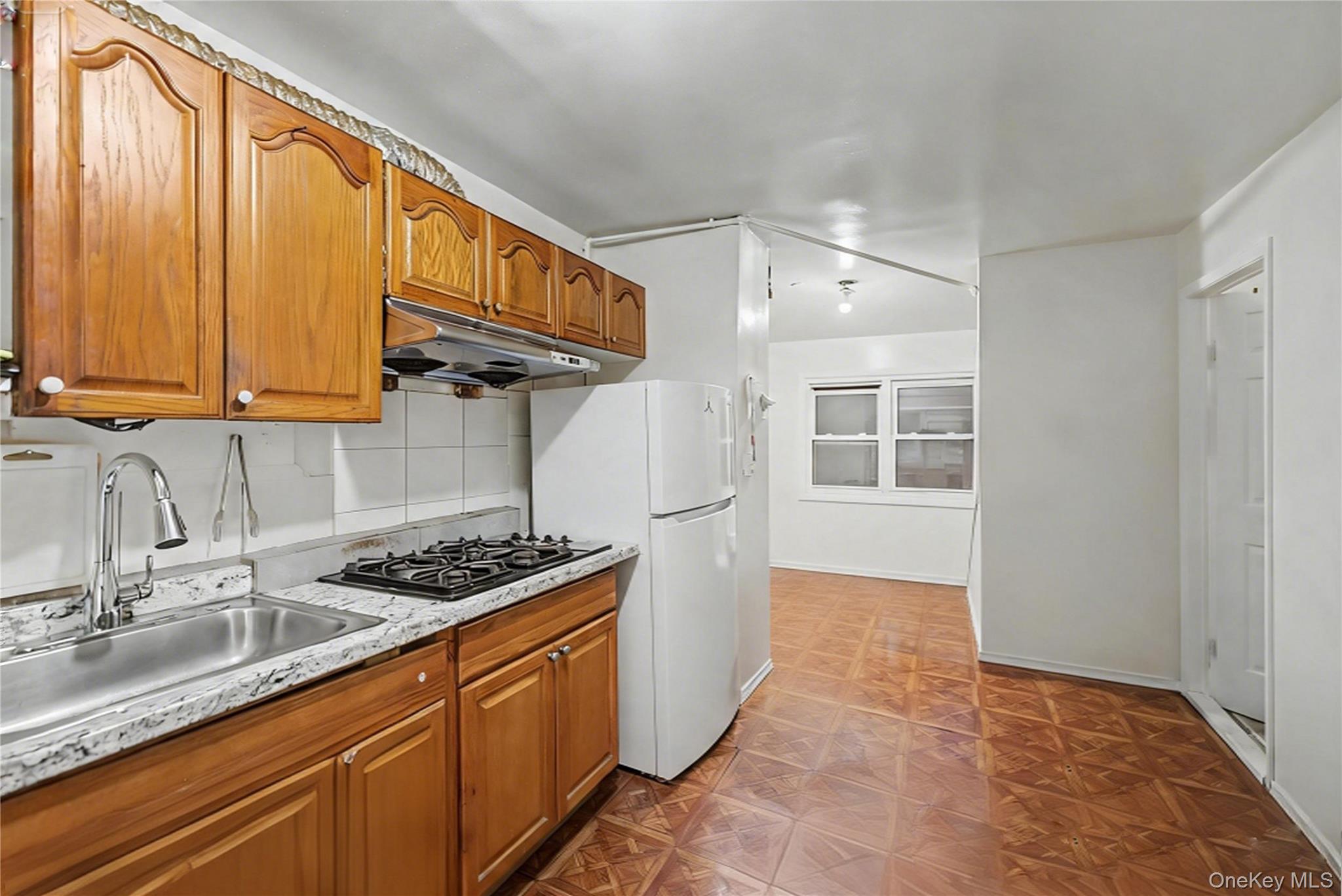 3727 111th Street Property Photo 11