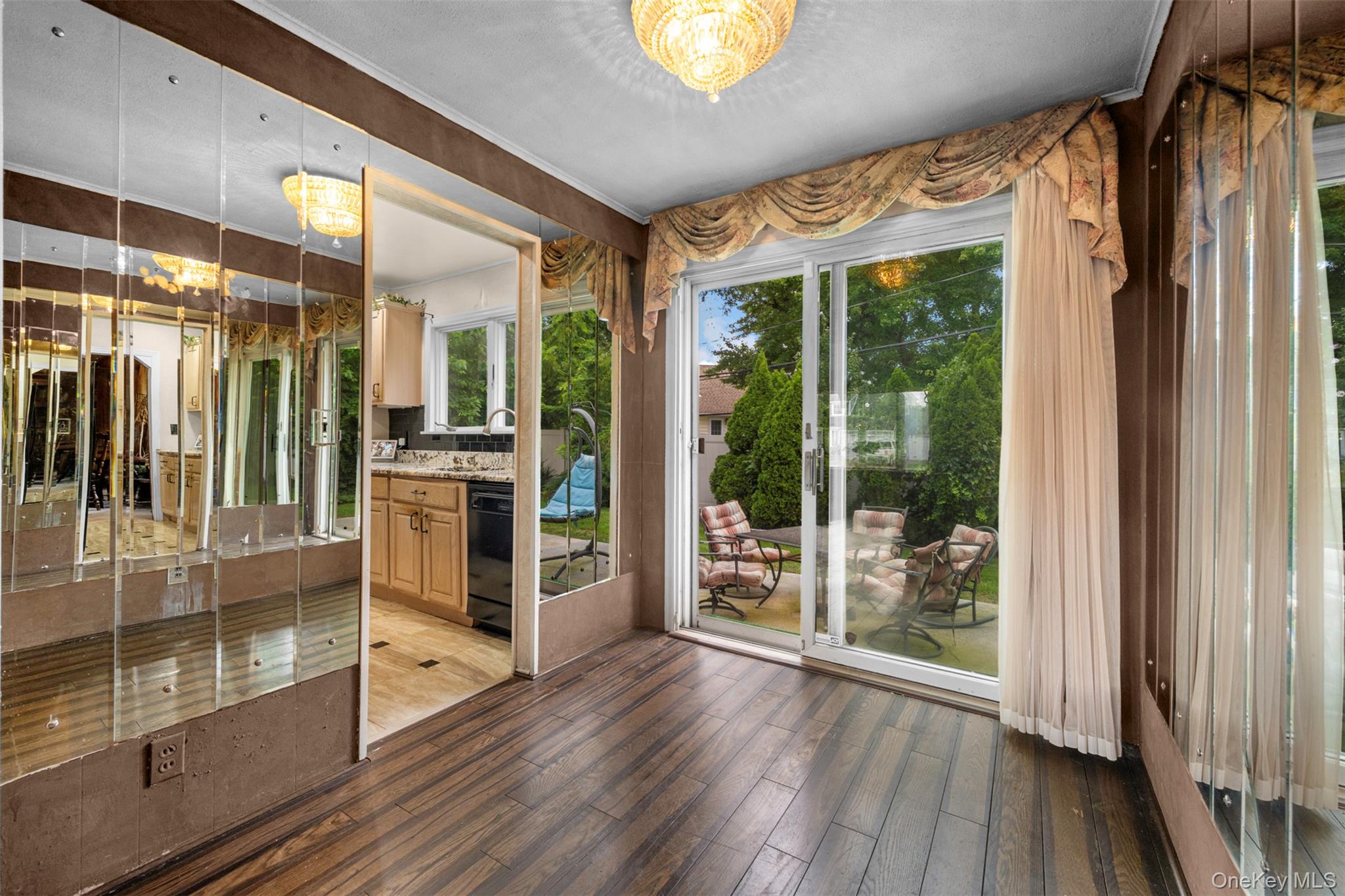 868 Spring Avenue Property Photo 14