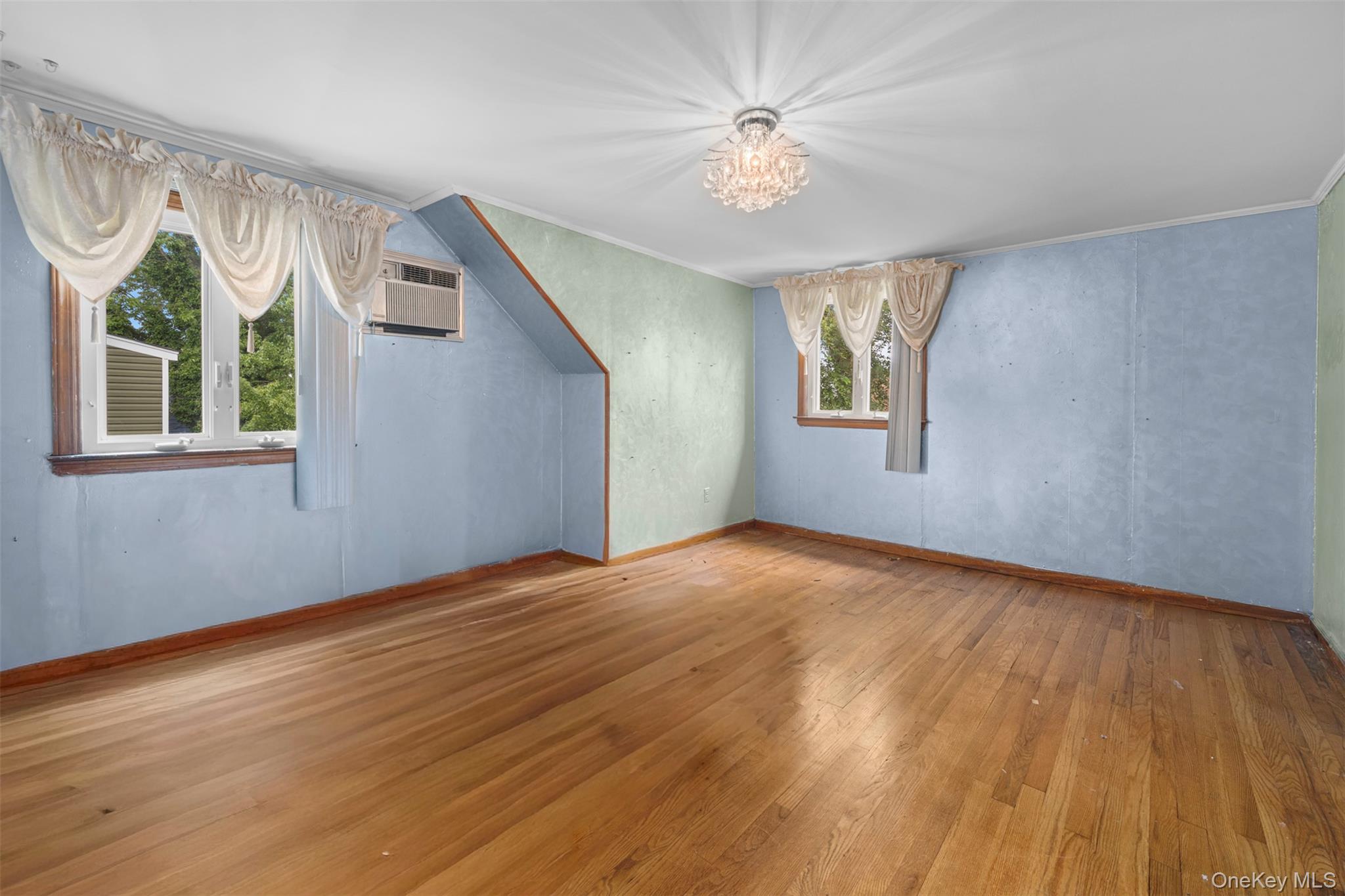 868 Spring Avenue Property Photo 35
