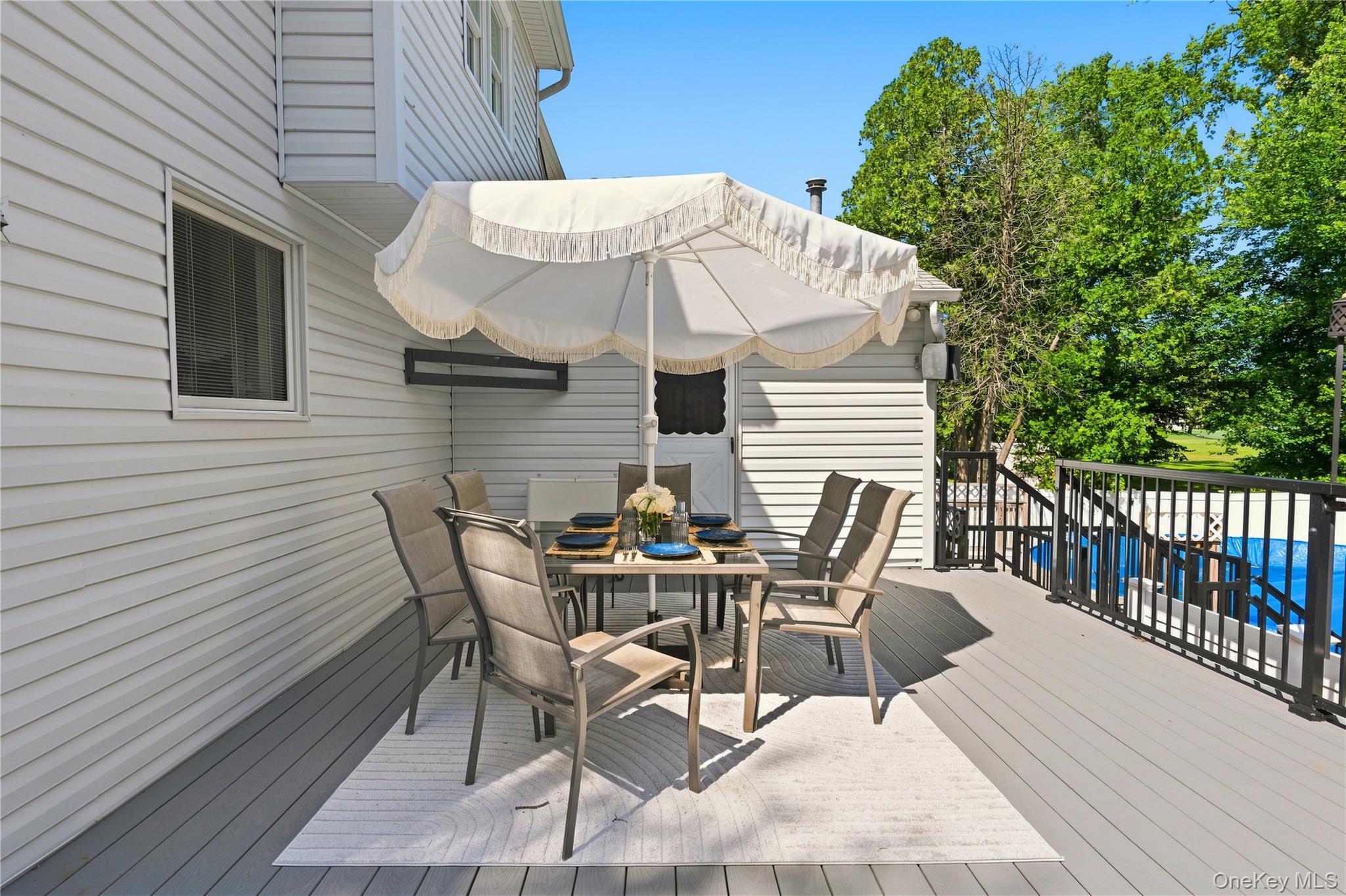 8 Loran Court Property Photo 28