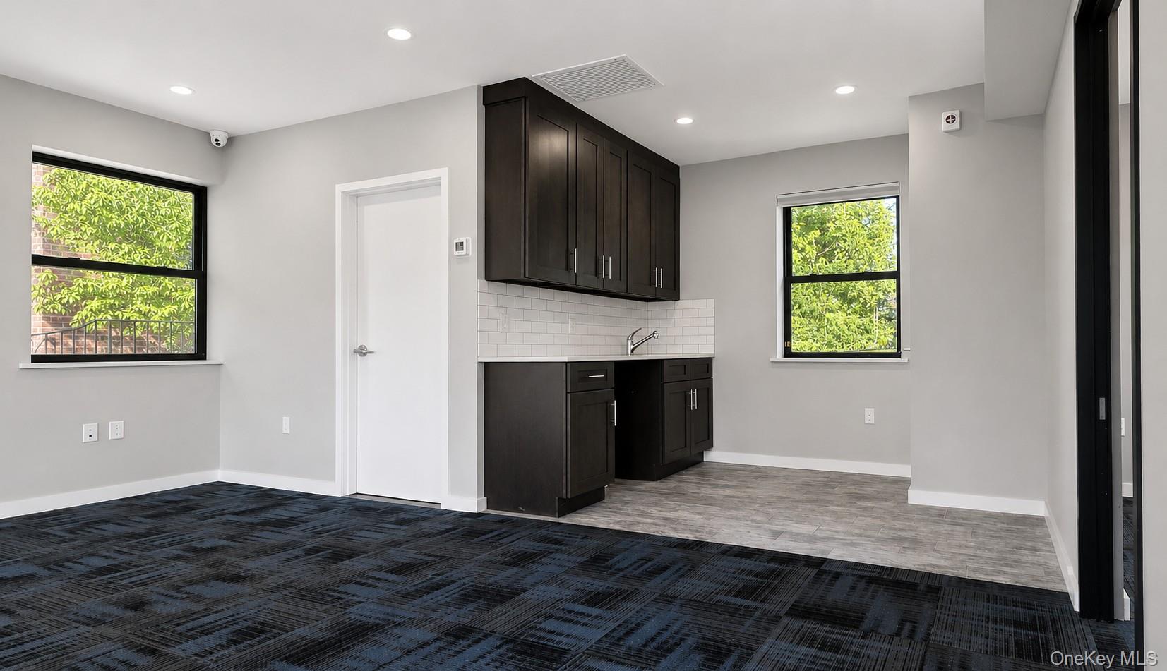574 Aka 576 Kimball Avenue 2 Property Photo 8