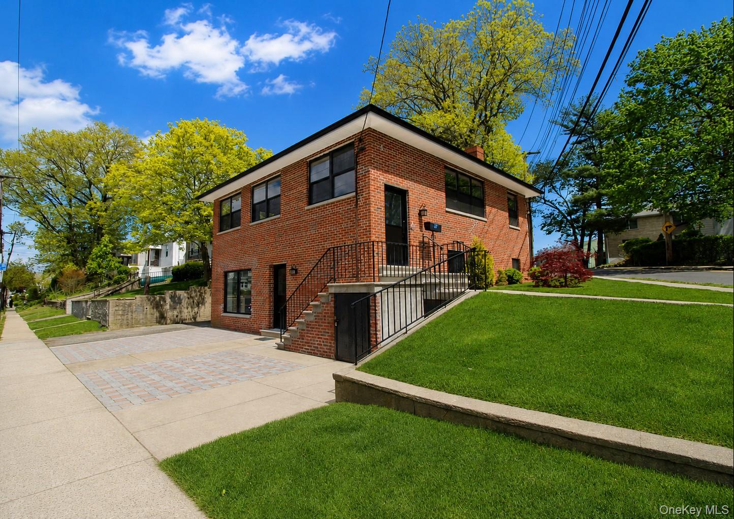574 Aka 576 Kimball Avenue Property Photo 1