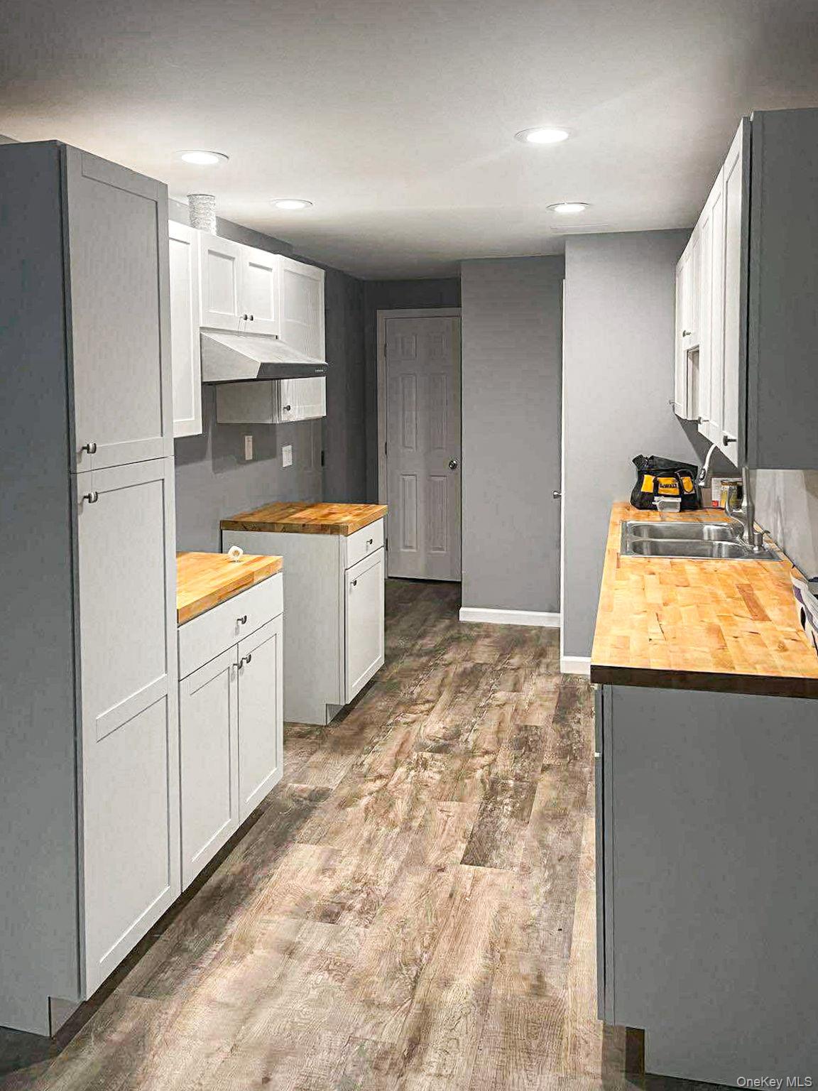 3 Embassy Road Property Photo 35