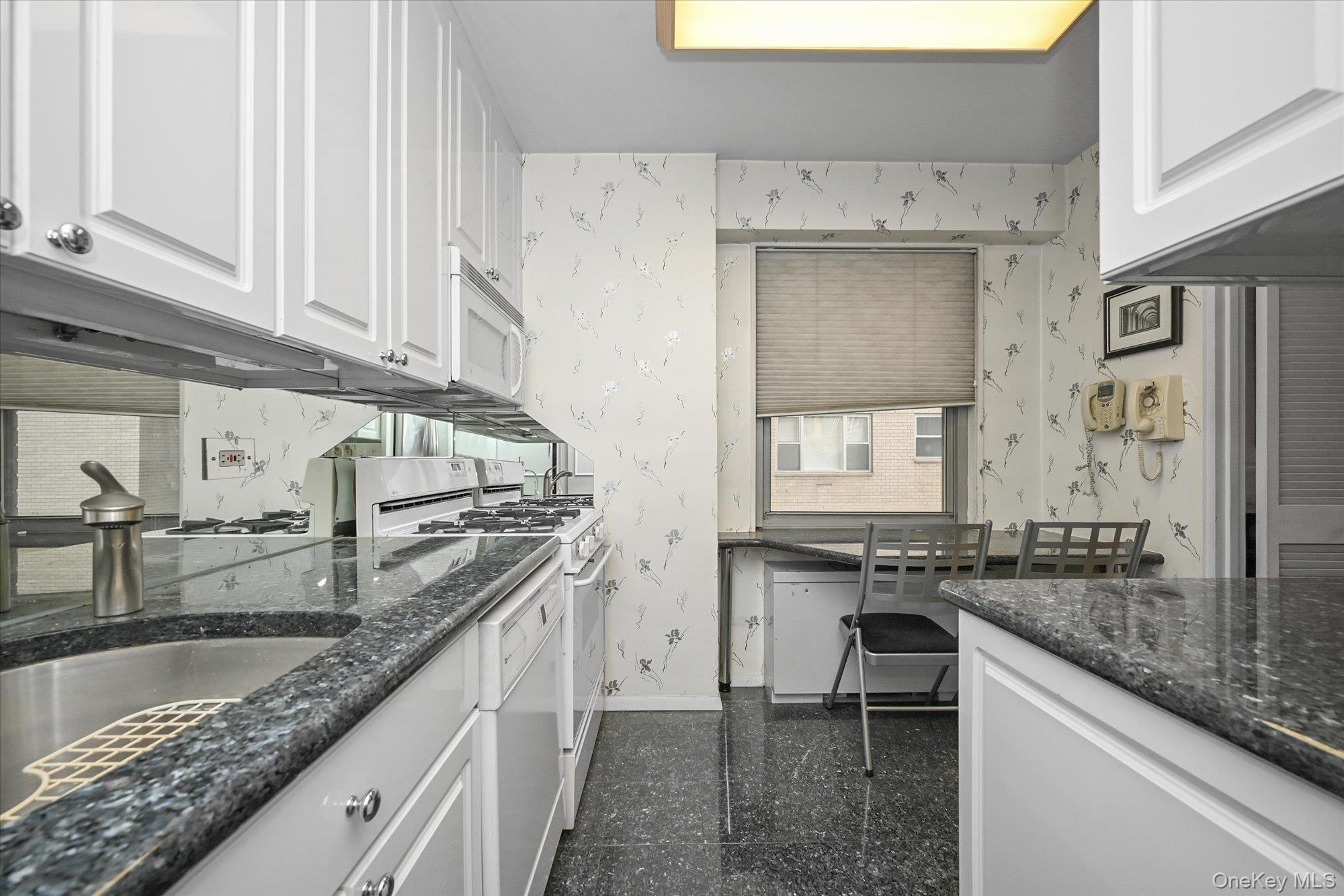 400 E 56th Street 6b Property Photo 13