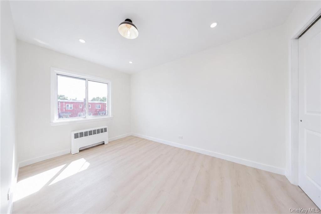 1593 Independence Avenue Property Photo 11