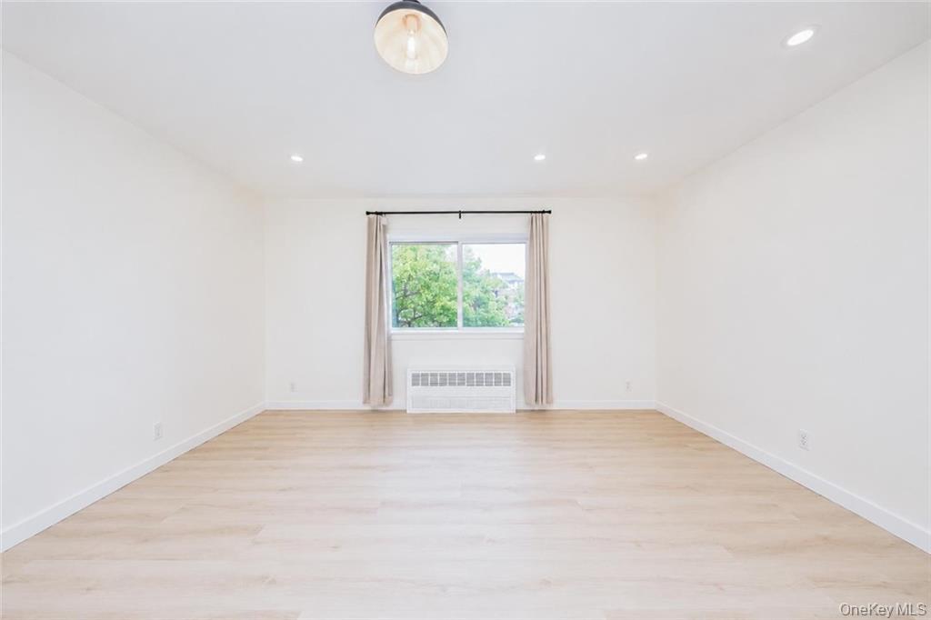 1593 Independence Avenue Property Photo 13