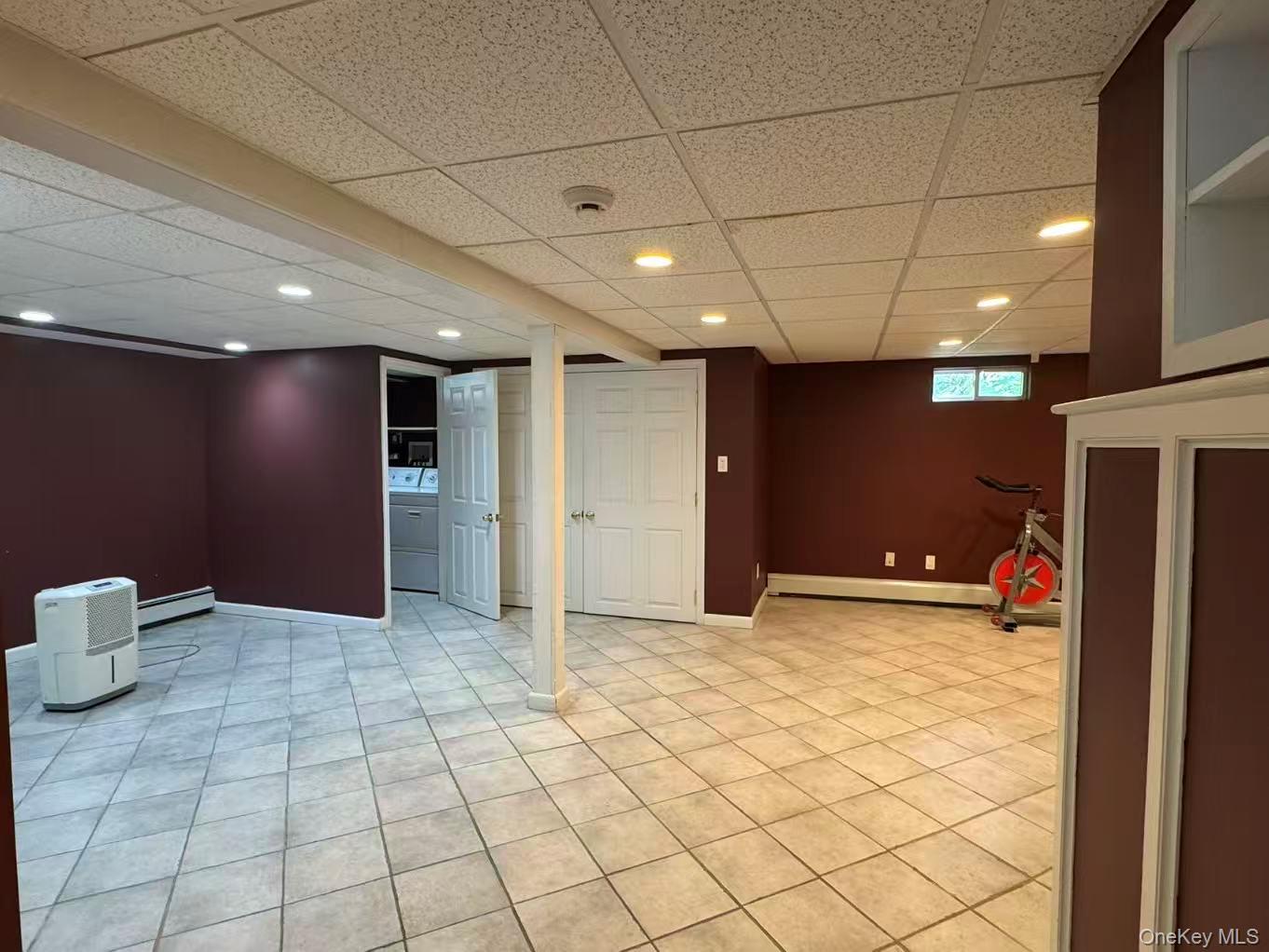 7 5th Place Property Photo 17