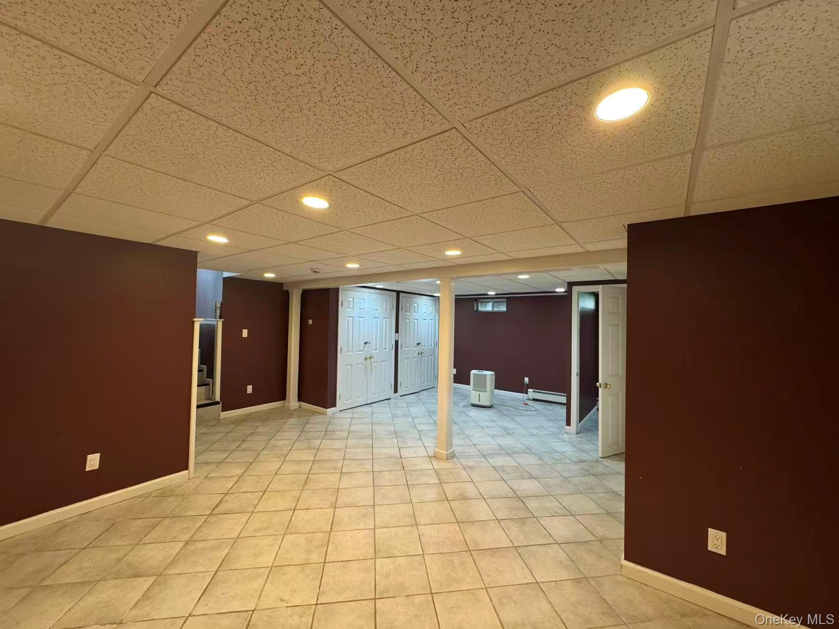7 5th Place Property Photo 18