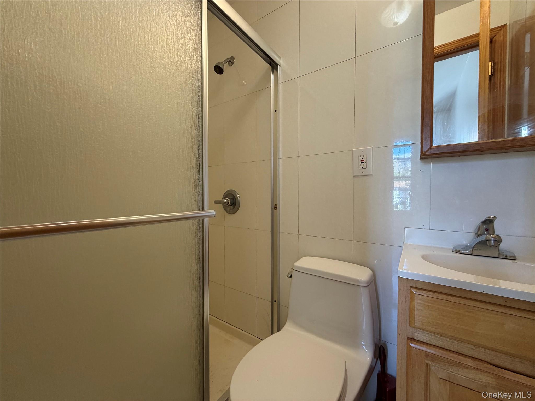 108-13 37th Avenue Property Photo 7