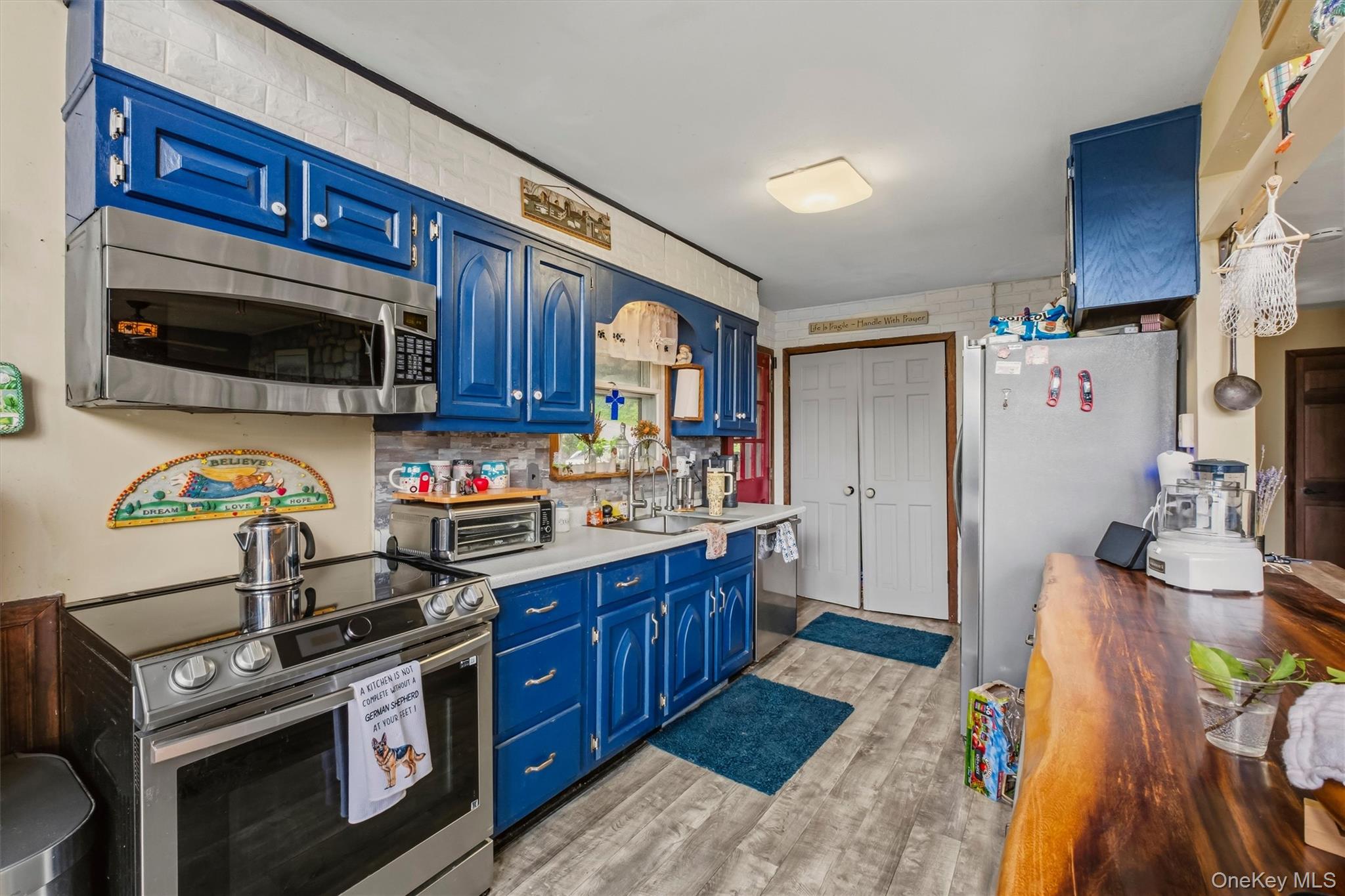 123 Stagecoach Pass Property Photo 12