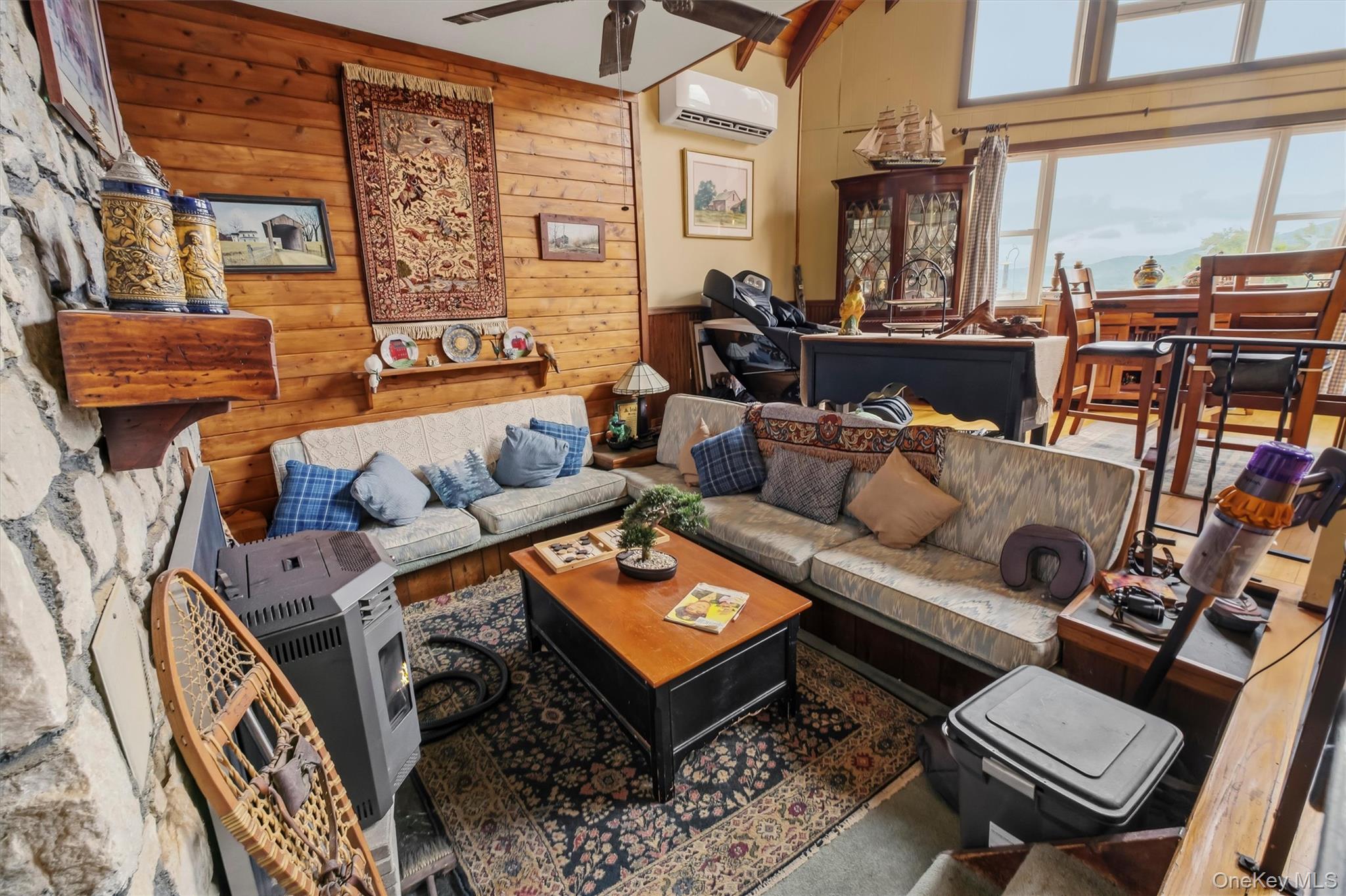 123 Stagecoach Pass Property Photo 14
