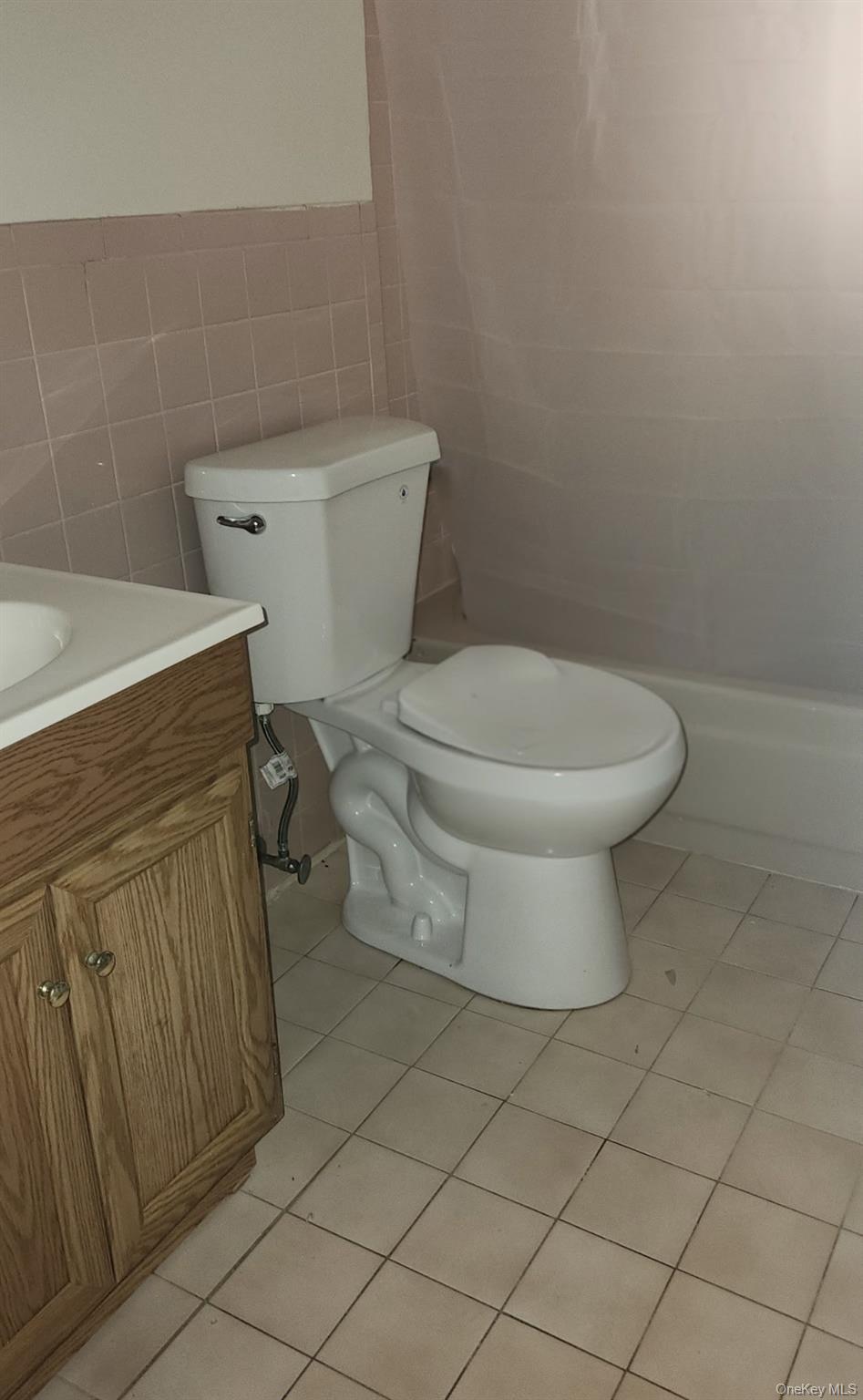 400 N Corona B3 Property Photo 3