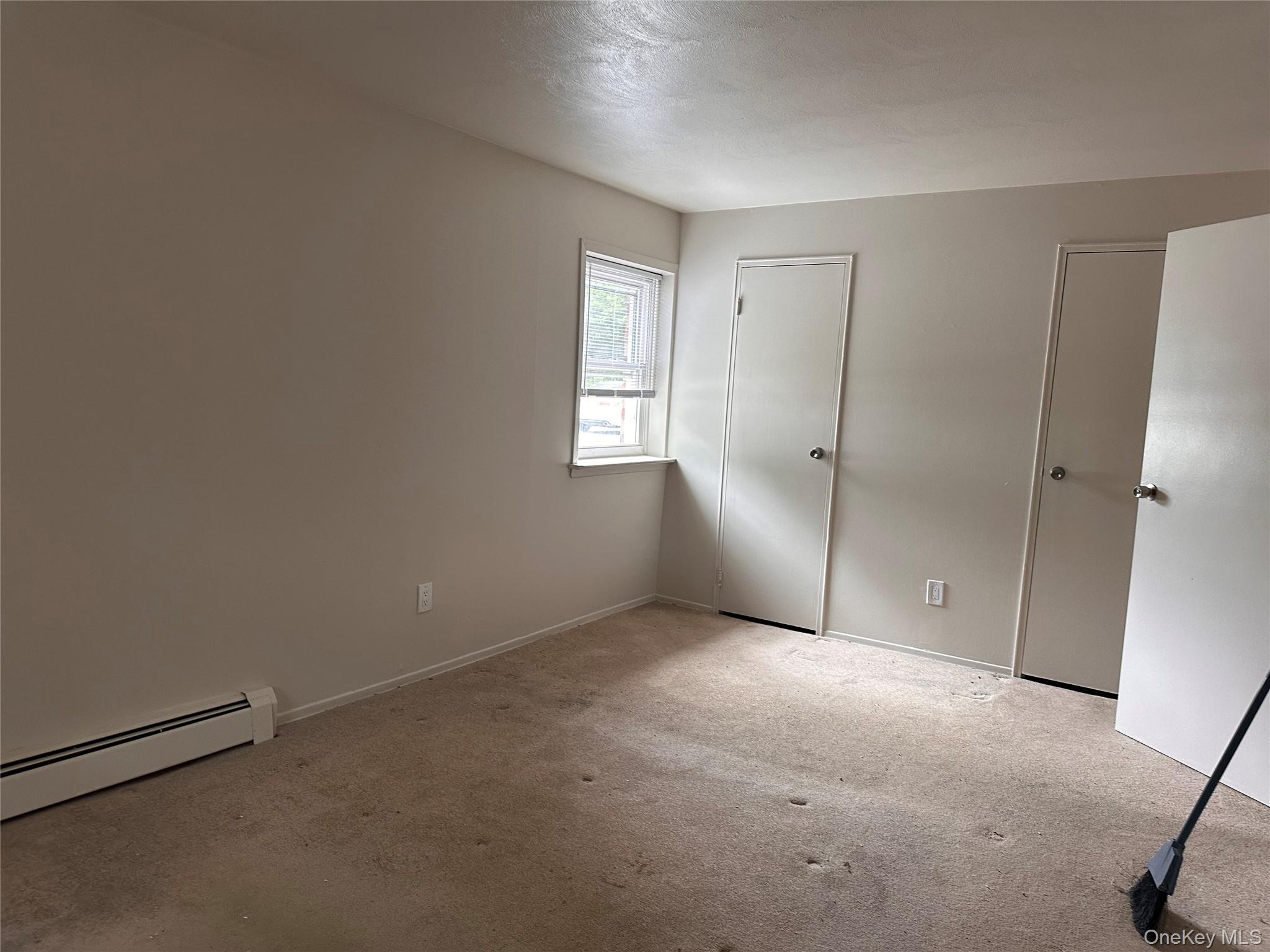 400 N Corona B3 Property Photo 6