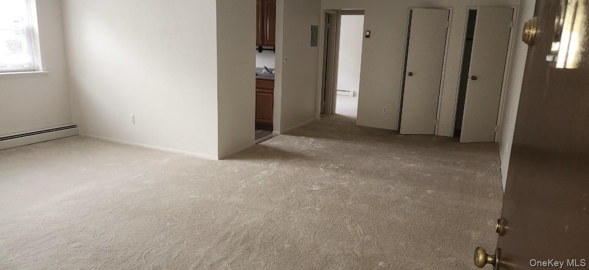 400 N Corona B3 Property Photo 6