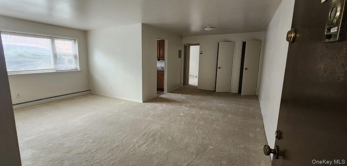 400 N Corona B3 Property Photo 7