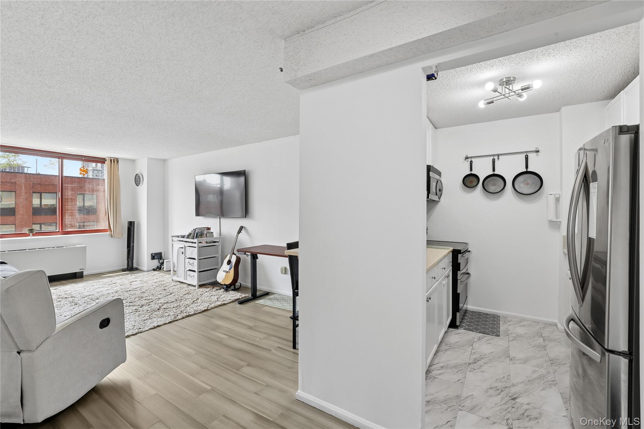 4-74 48th Avenue 14m Property Photo 23