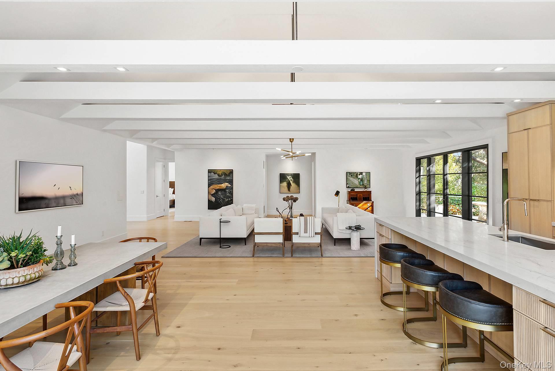 9 Schwenks Road Property Photo 4