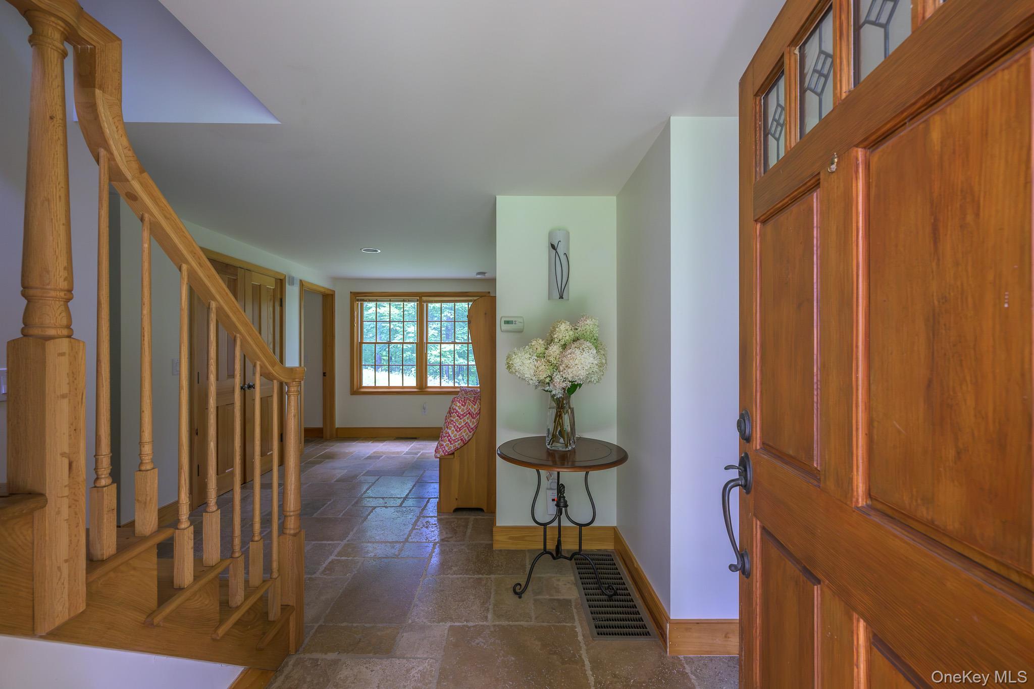 219 Roche Drive Property Photo 8
