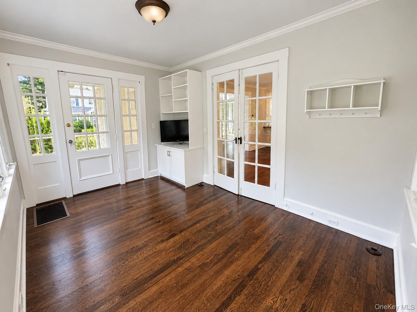 162 Ellison Avenue Property Photo 8