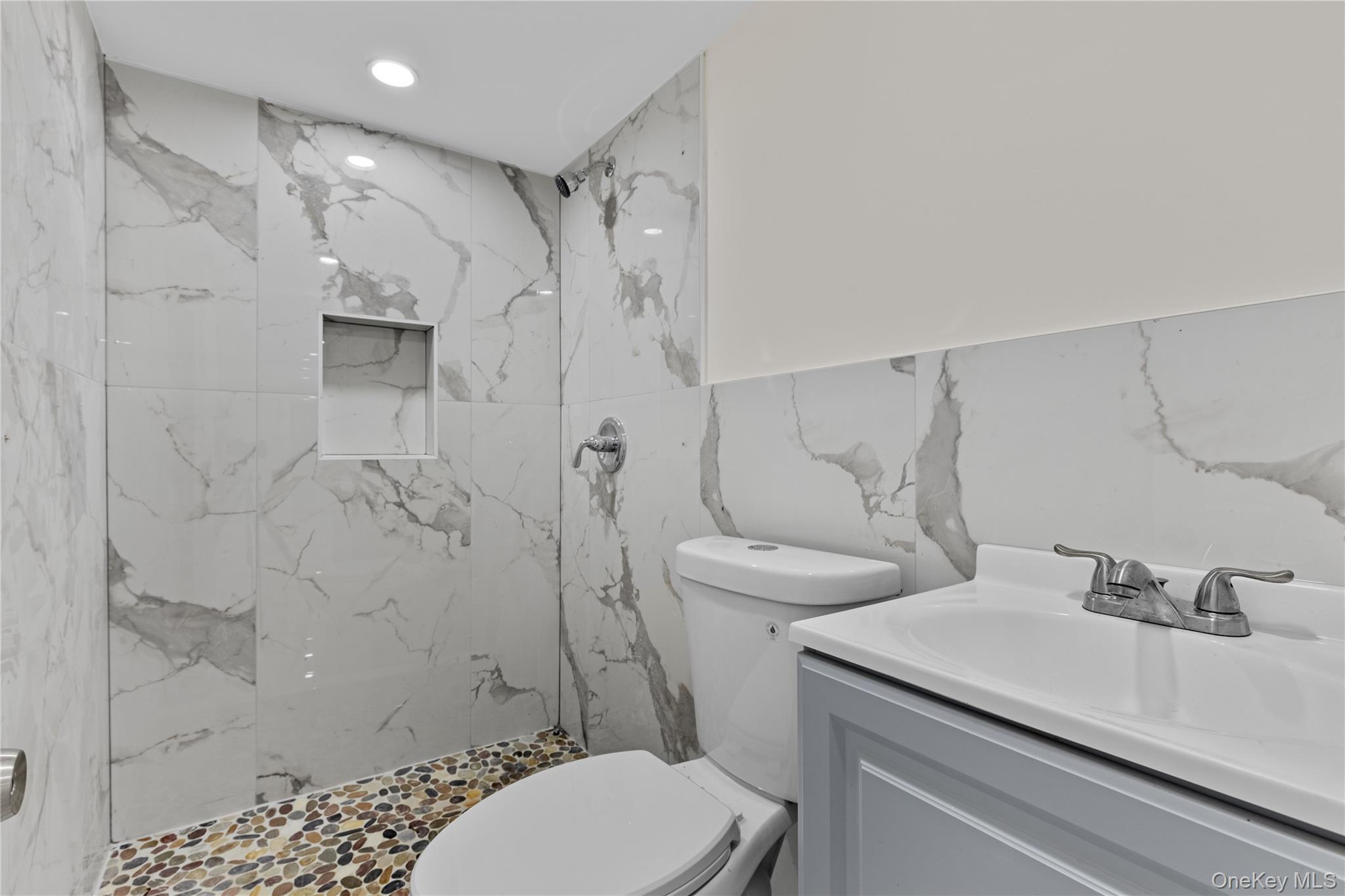 88 Buffalo Avenue Property Photo 15
