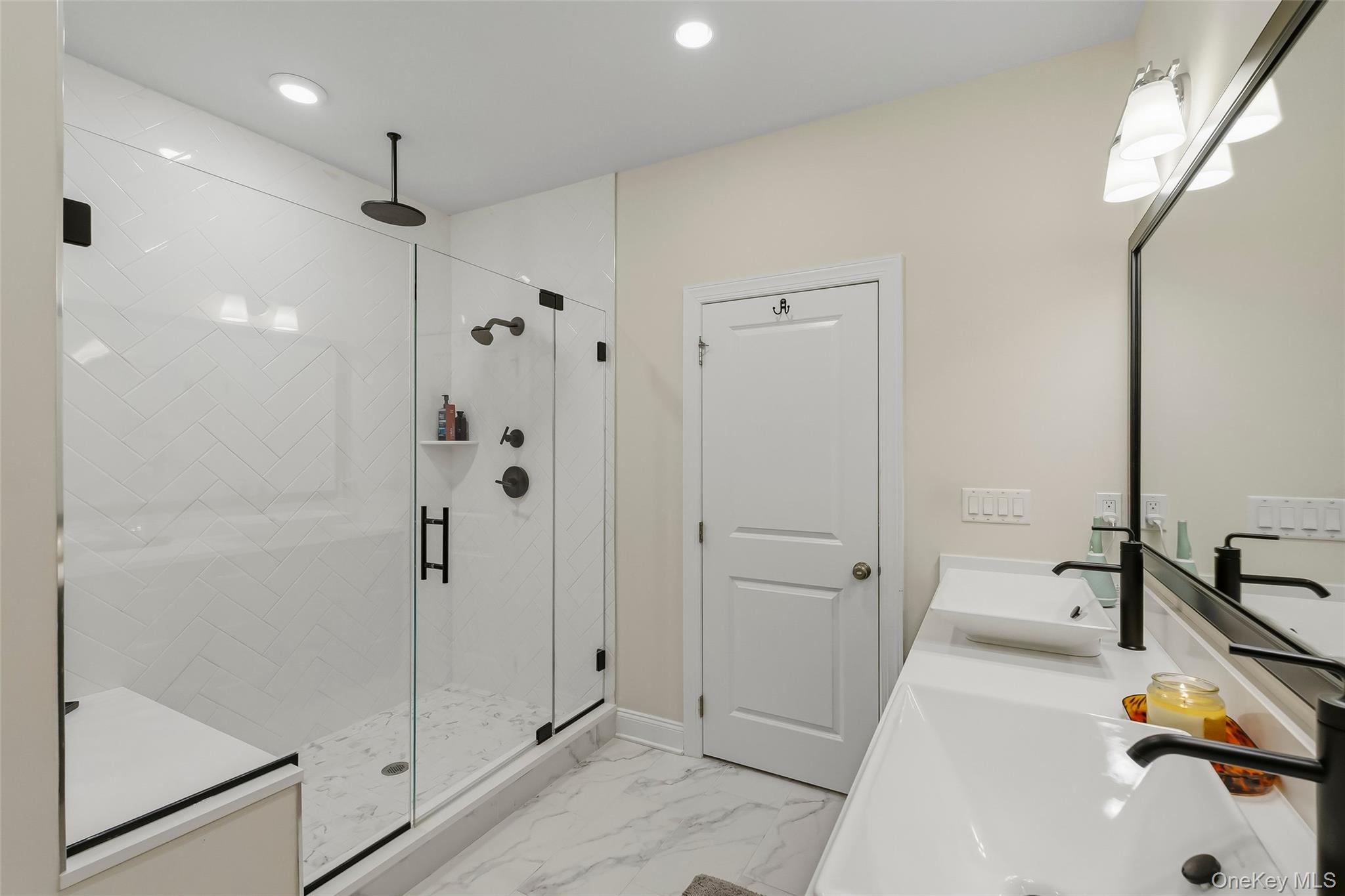18 Bonham Lane Property Photo 15