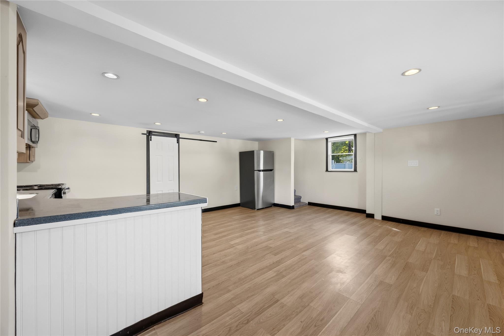 12 Montrose Drive Property Photo 5