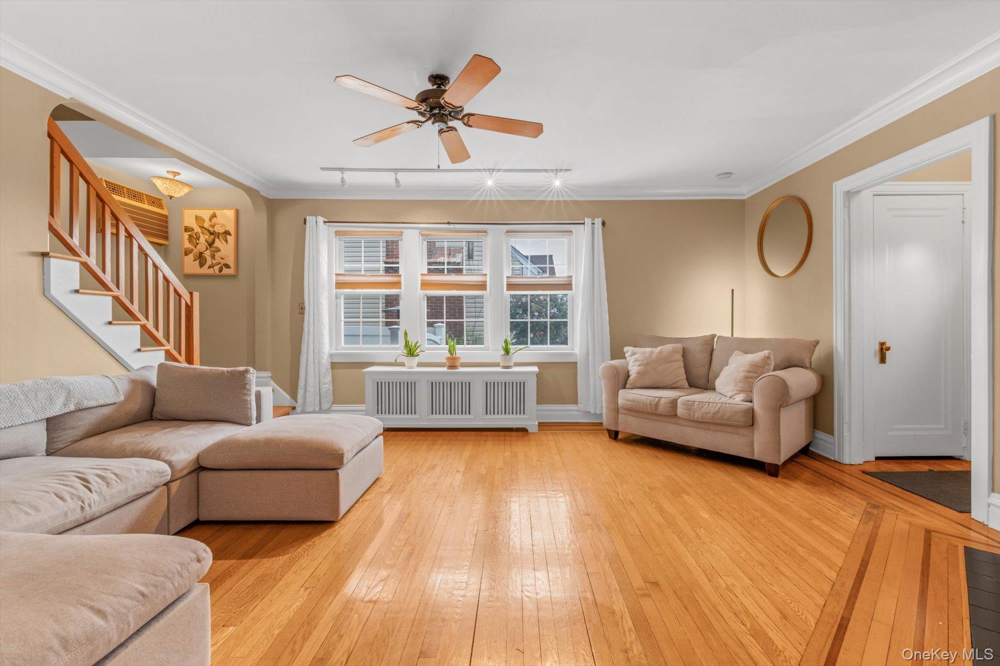 21 Hampton Avenue Property Photo 4