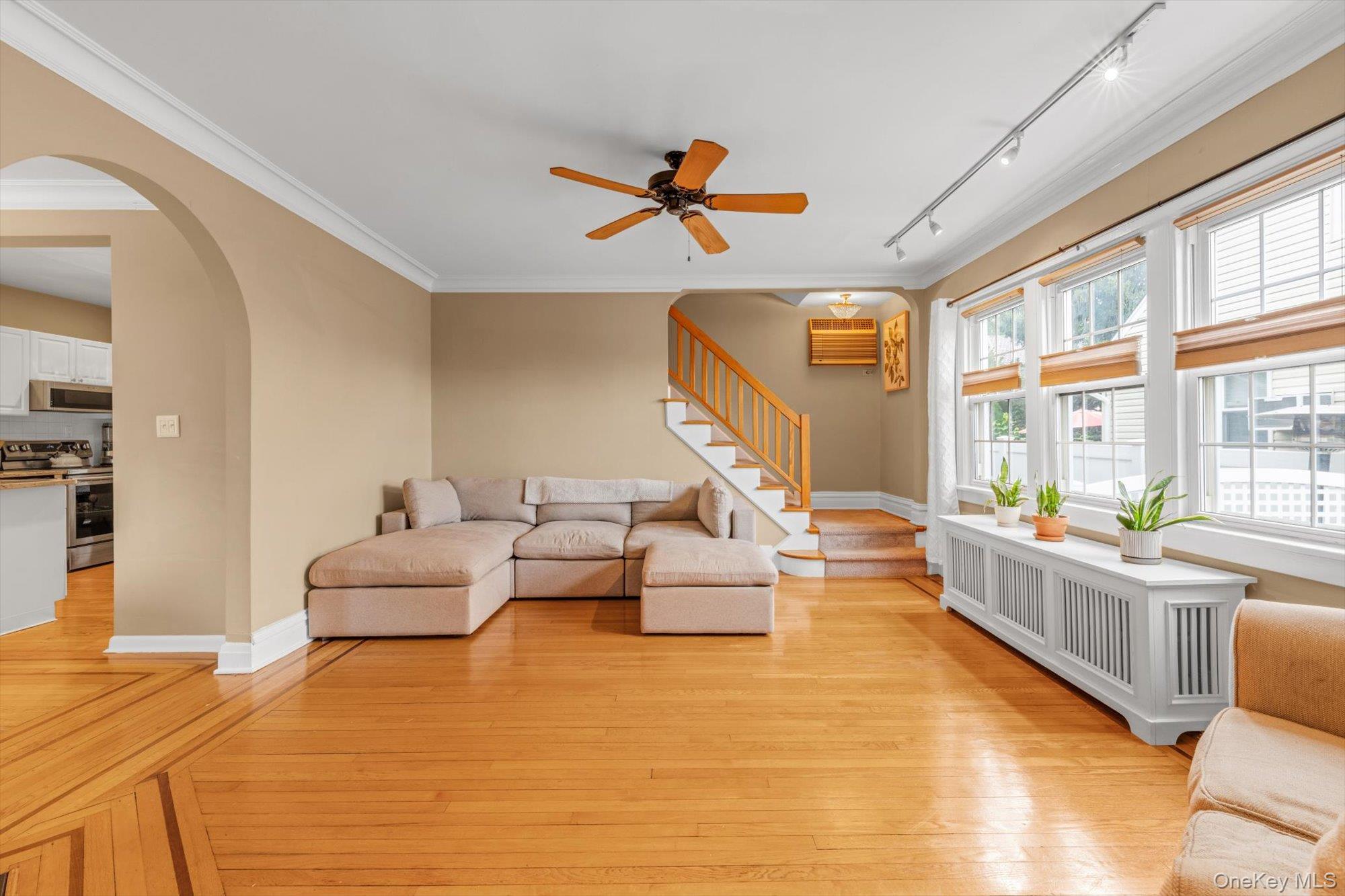 21 Hampton Avenue Property Photo 5