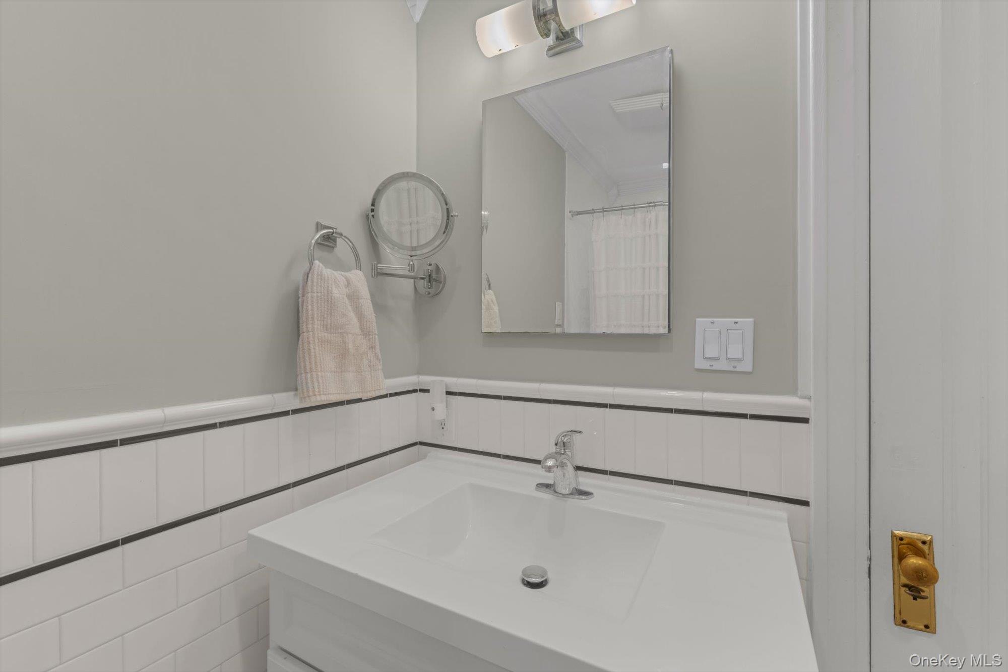 21 Hampton Avenue Property Photo 20