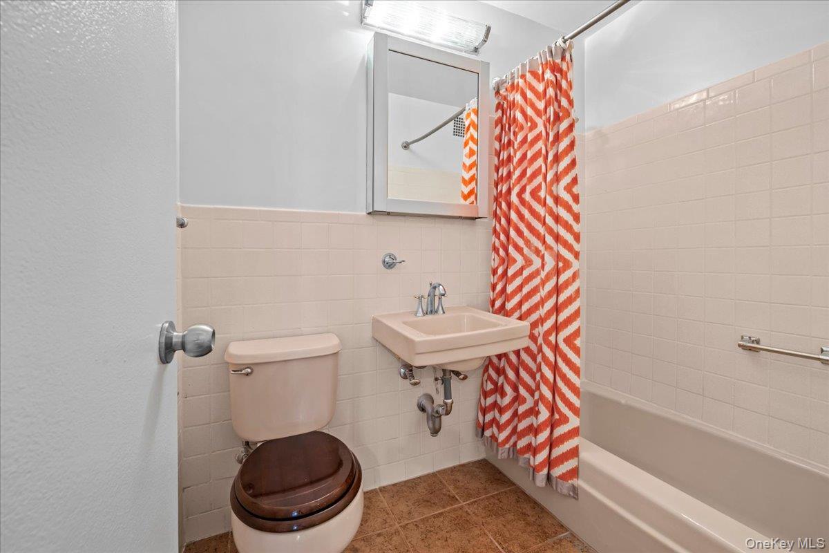 555 Kappock 21d Property Photo 19